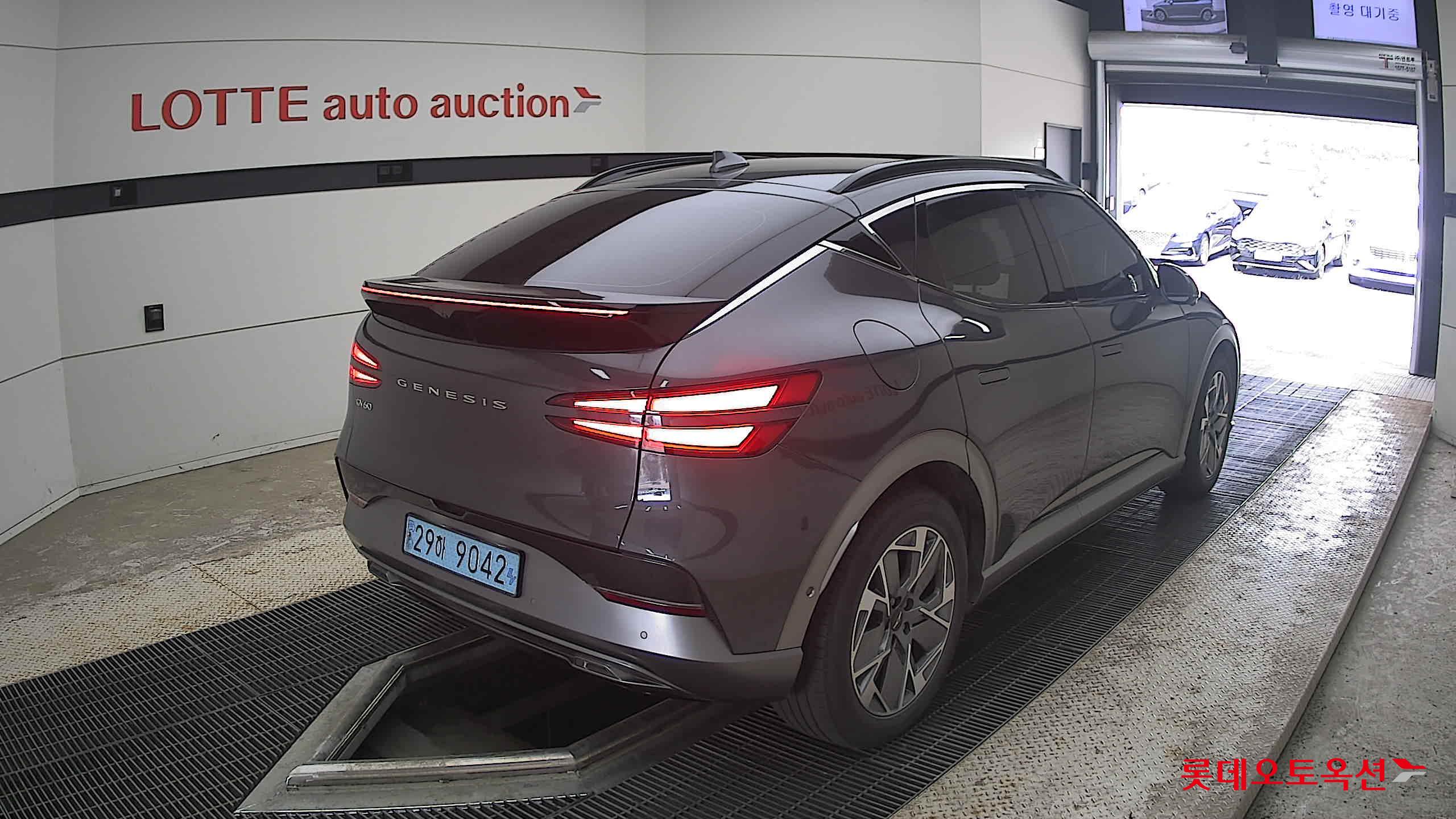 2022 - genesis gv60