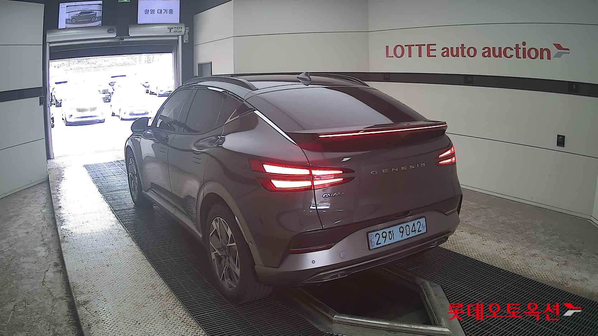 2022 - genesis gv60