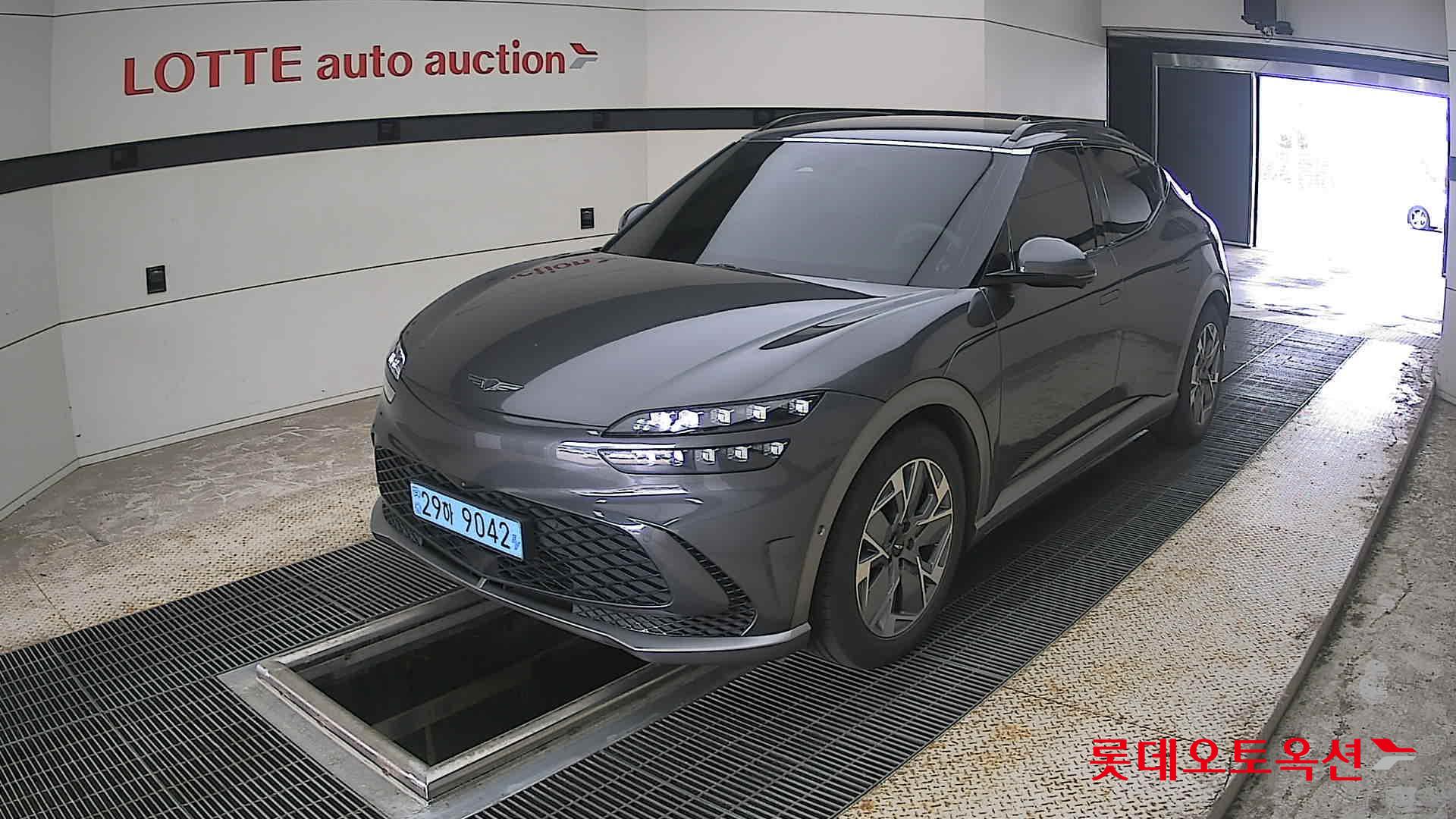 2022 - genesis gv60