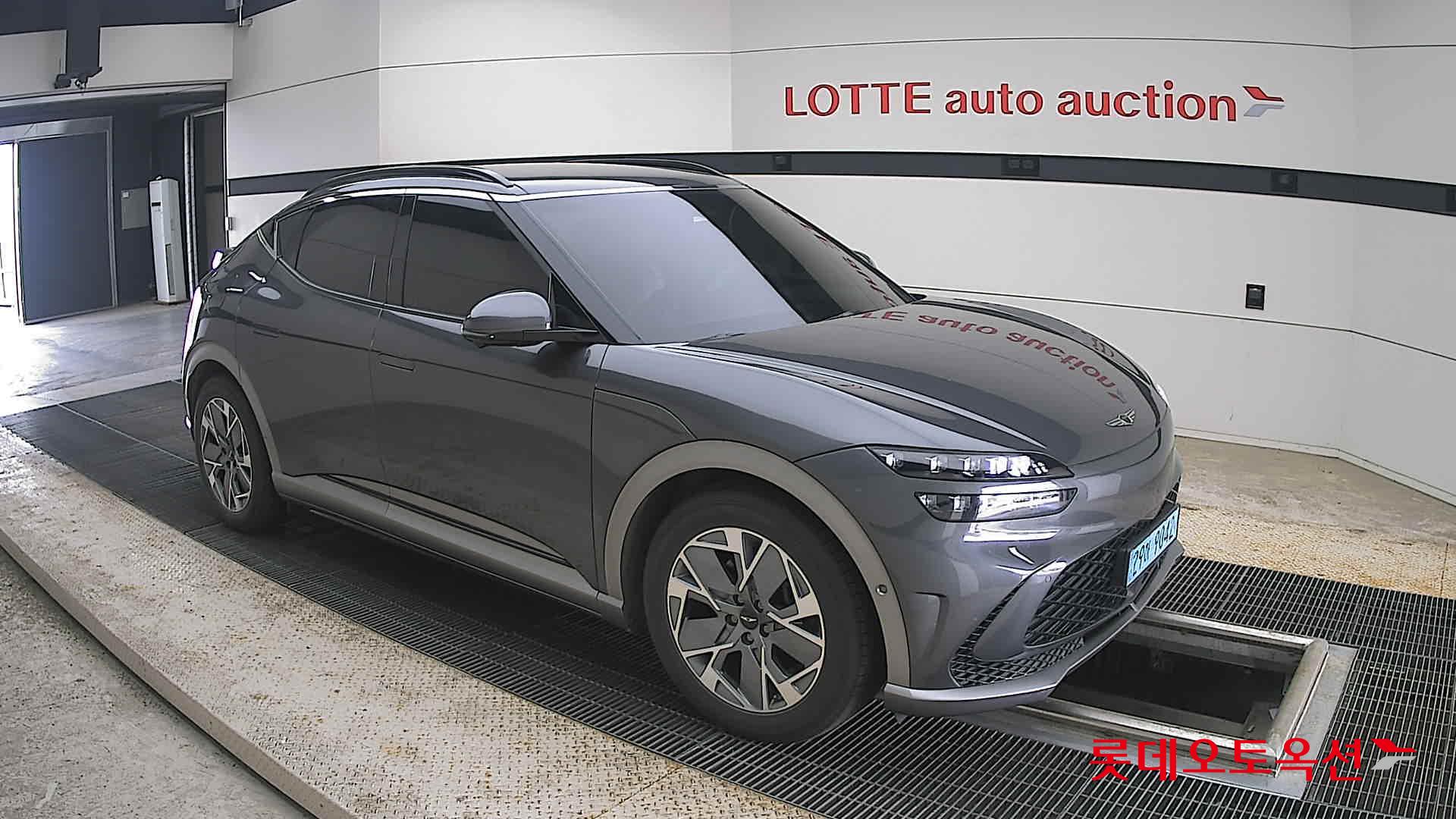 2022 - genesis gv60