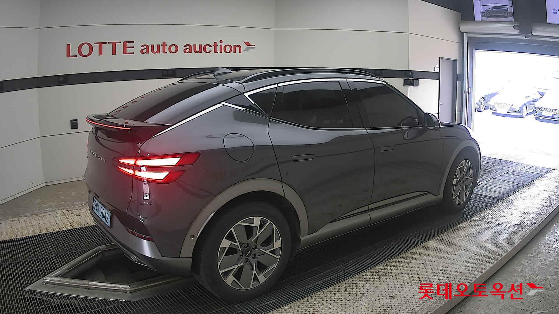 2022 - genesis gv60
