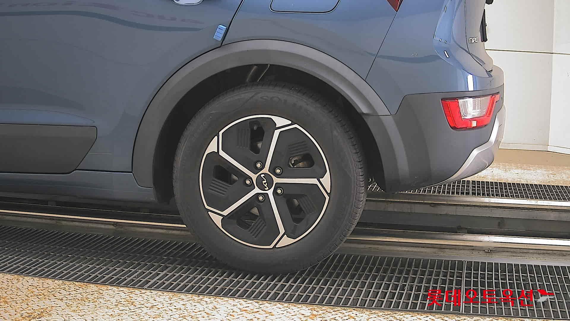 2022 - kia niro