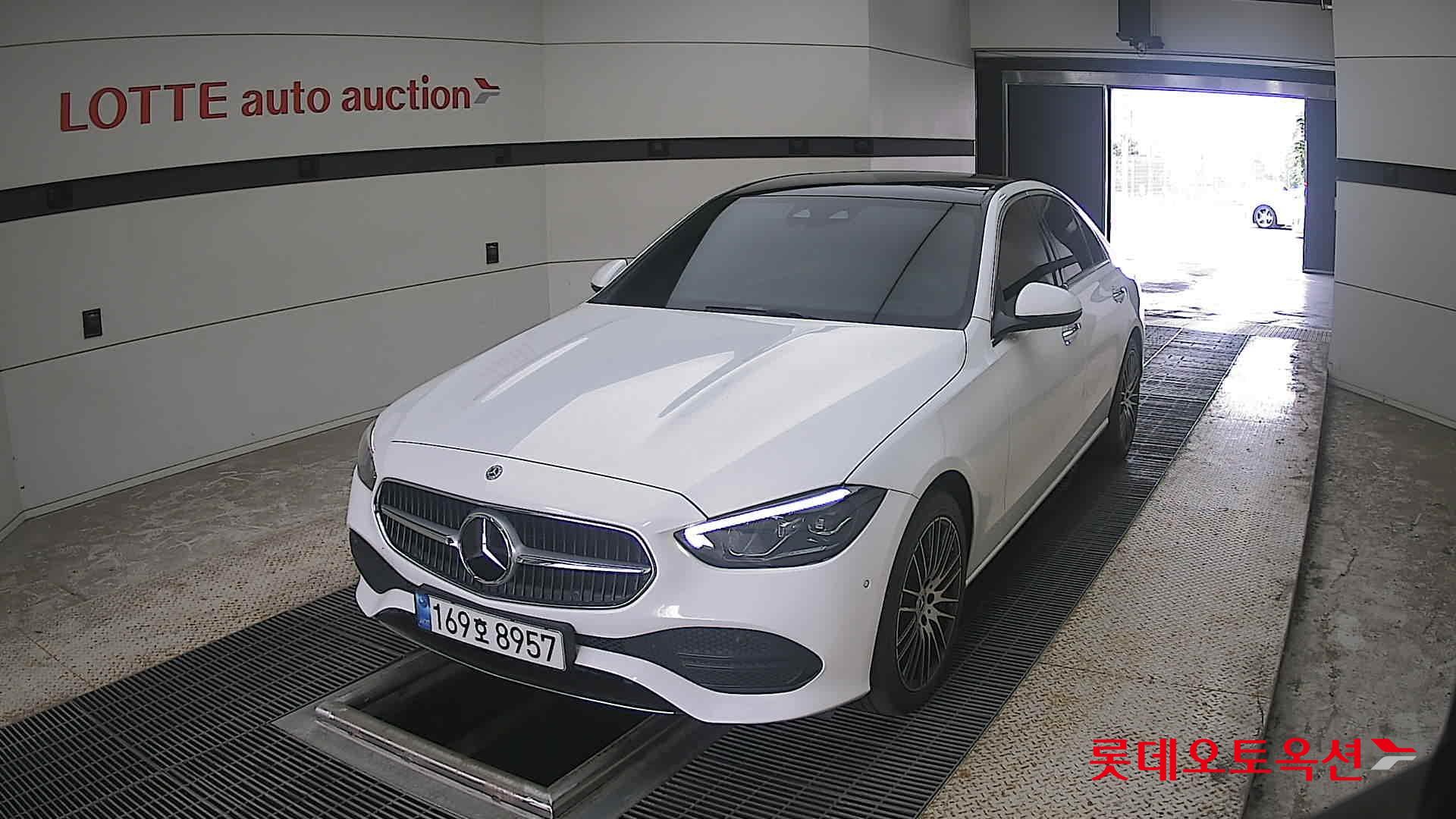 2022 - mercedes-benz c200
