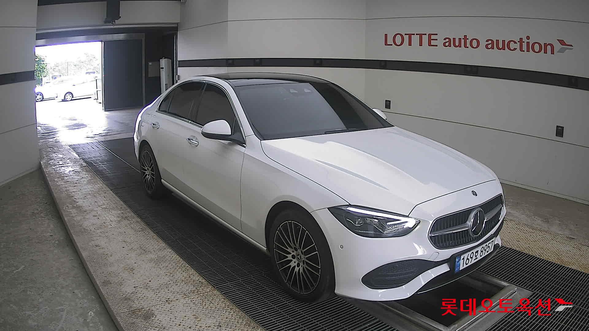 2022 - mercedes-benz c200