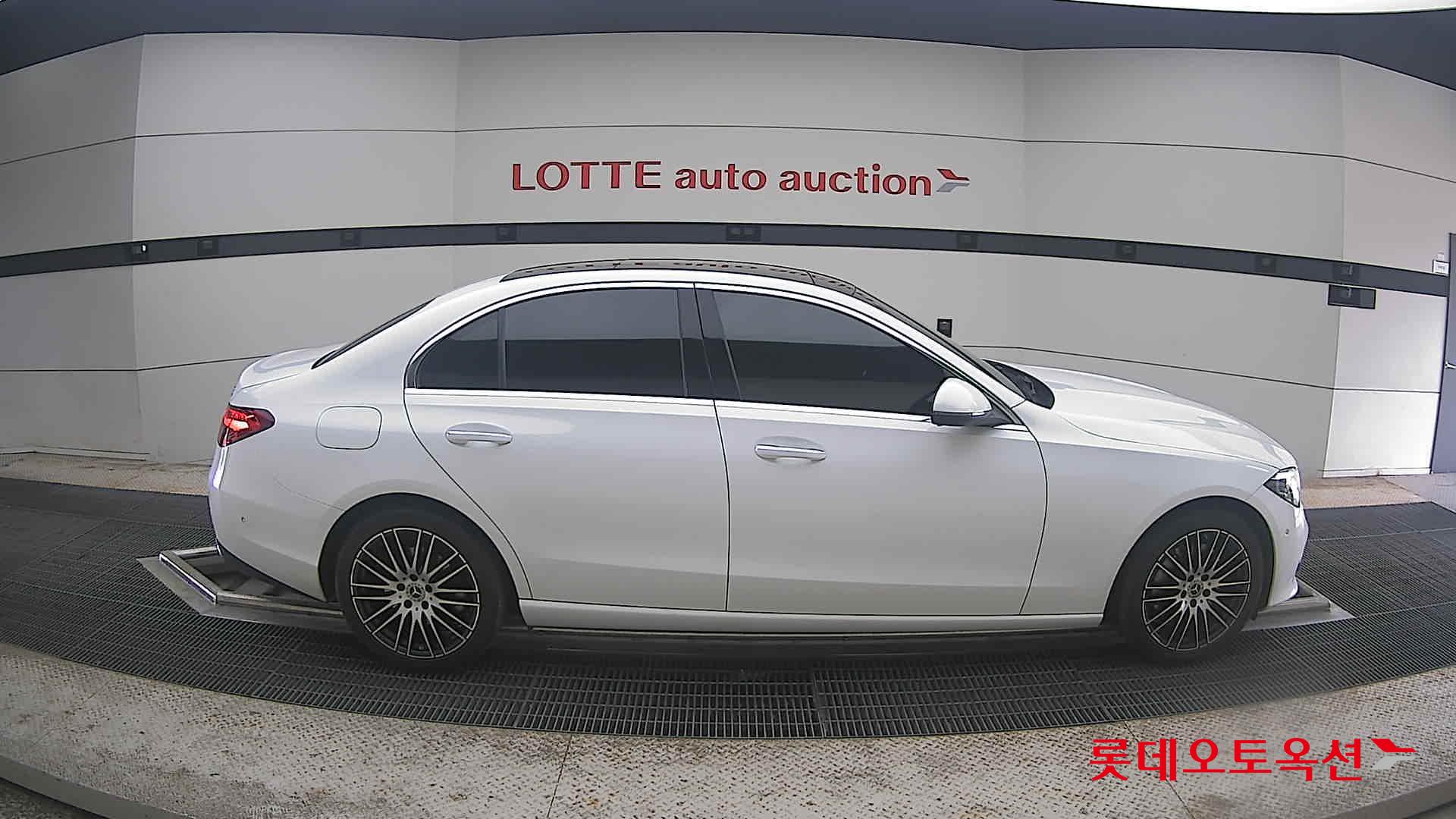 2022 - mercedes-benz c200
