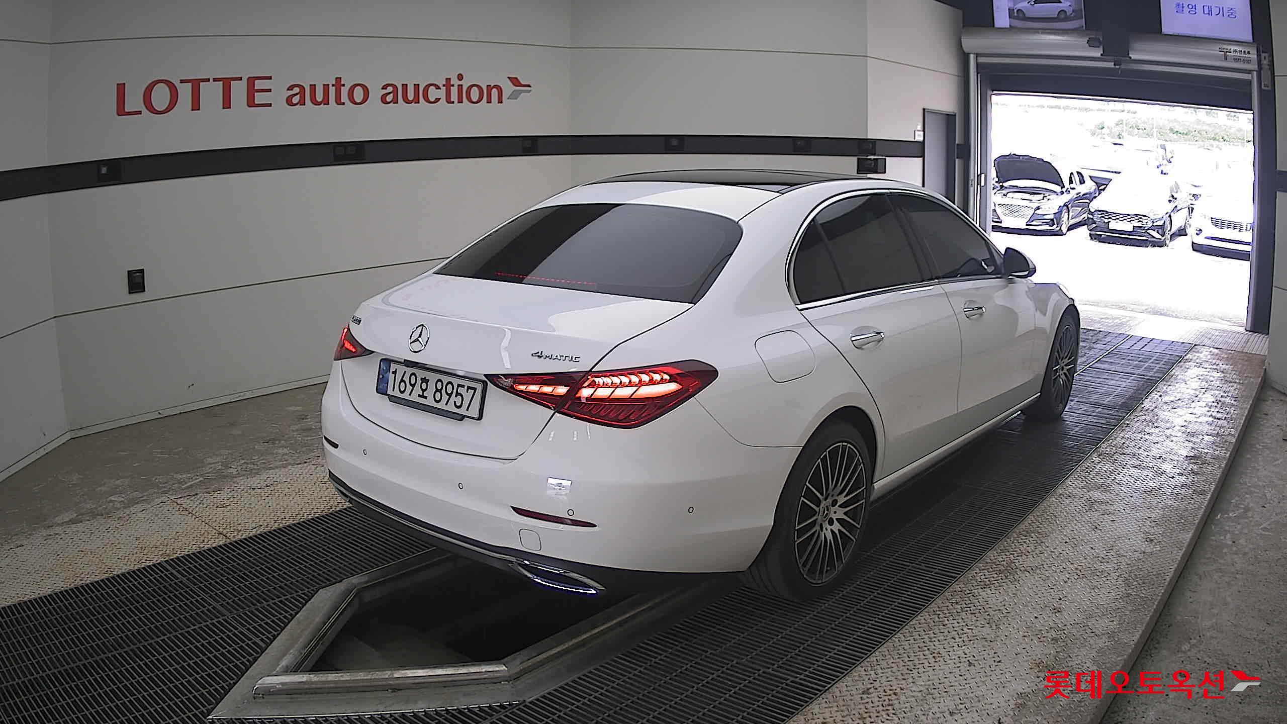 2022 - mercedes-benz c200