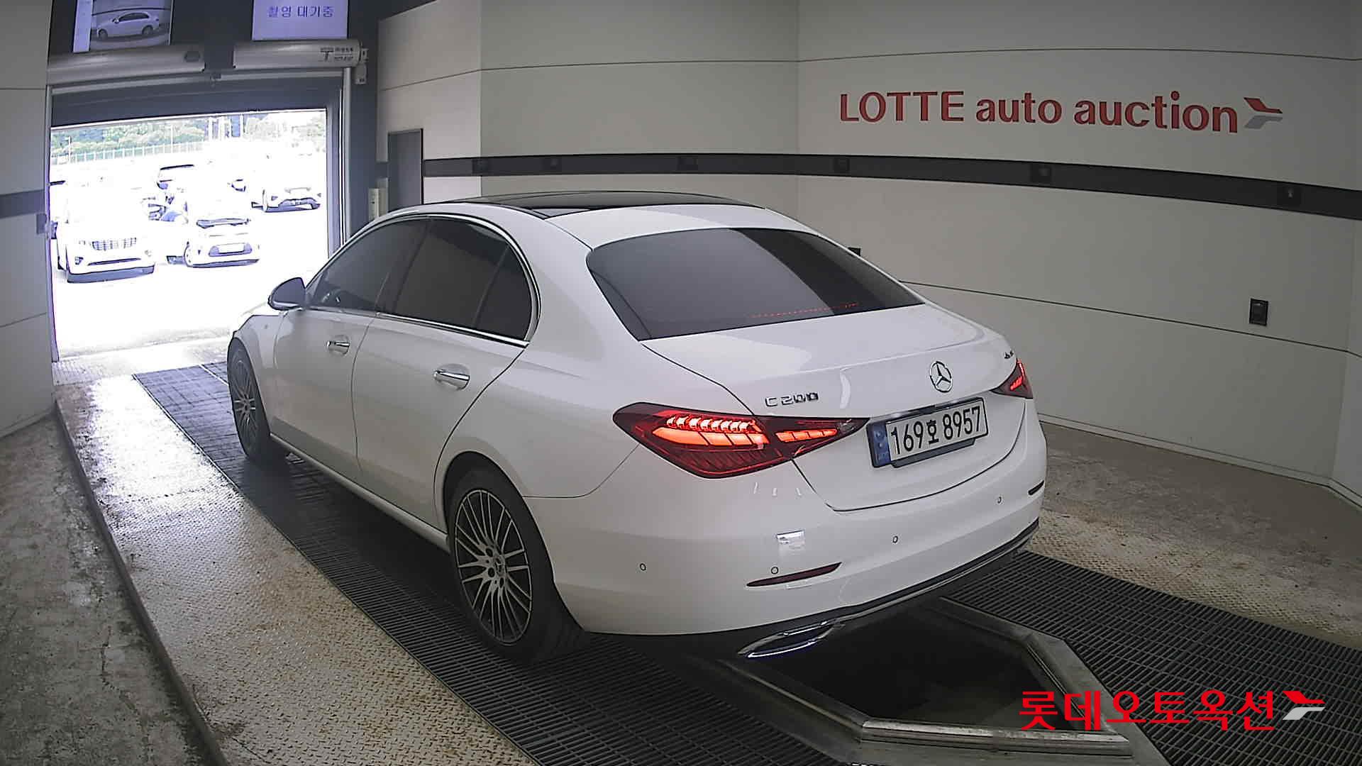 2022 - mercedes-benz c200