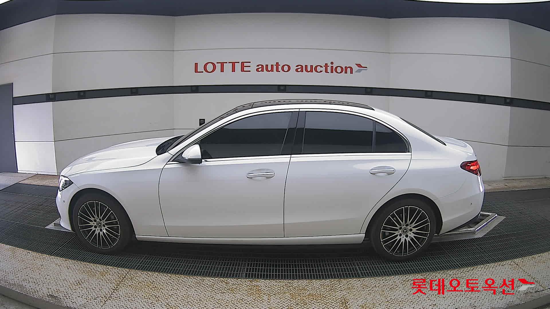 2022 - mercedes-benz c200