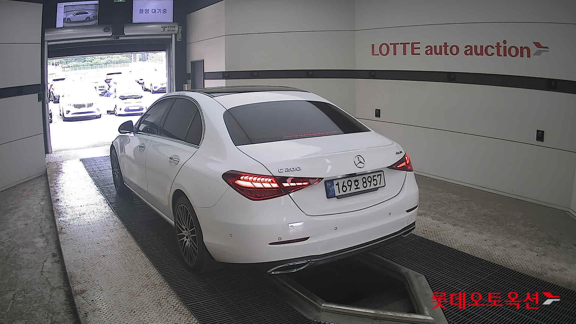 2022 - mercedes-benz c200