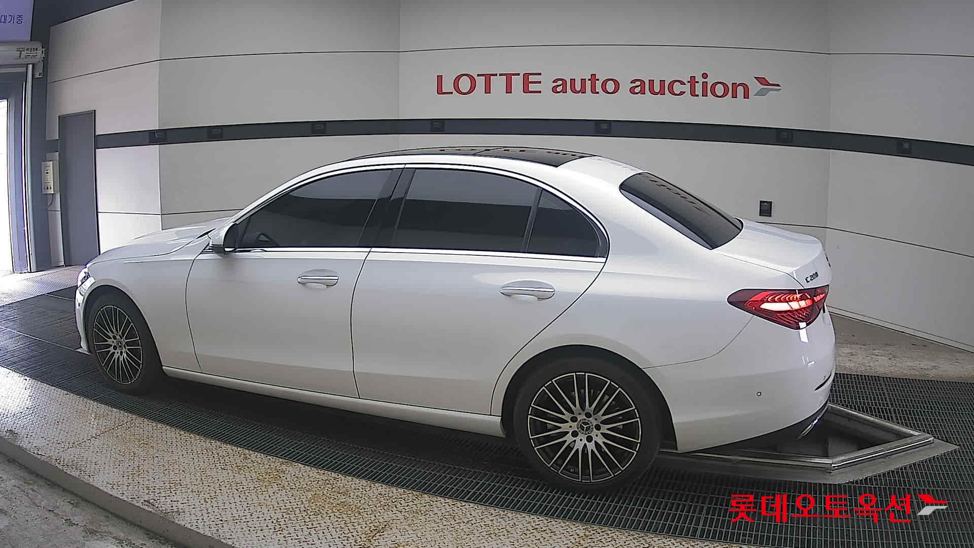 2022 - mercedes-benz c200