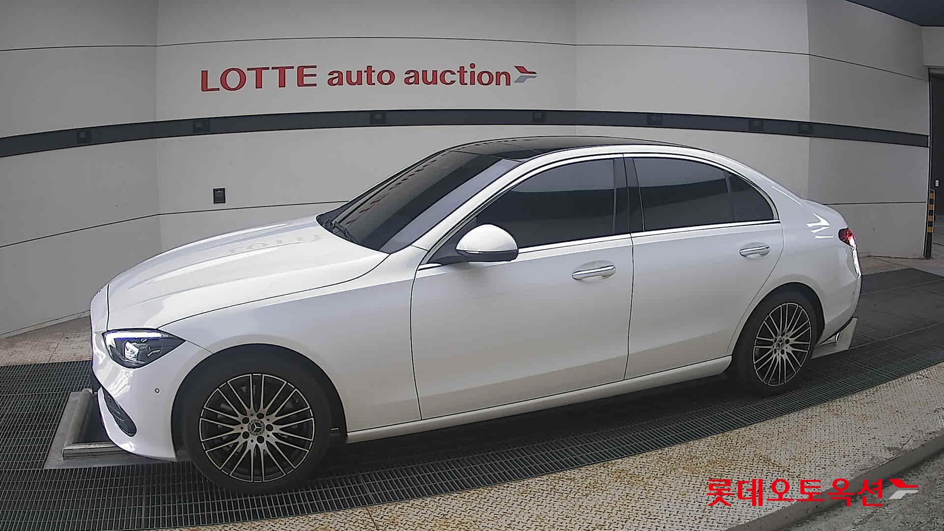 2022 - mercedes-benz c200