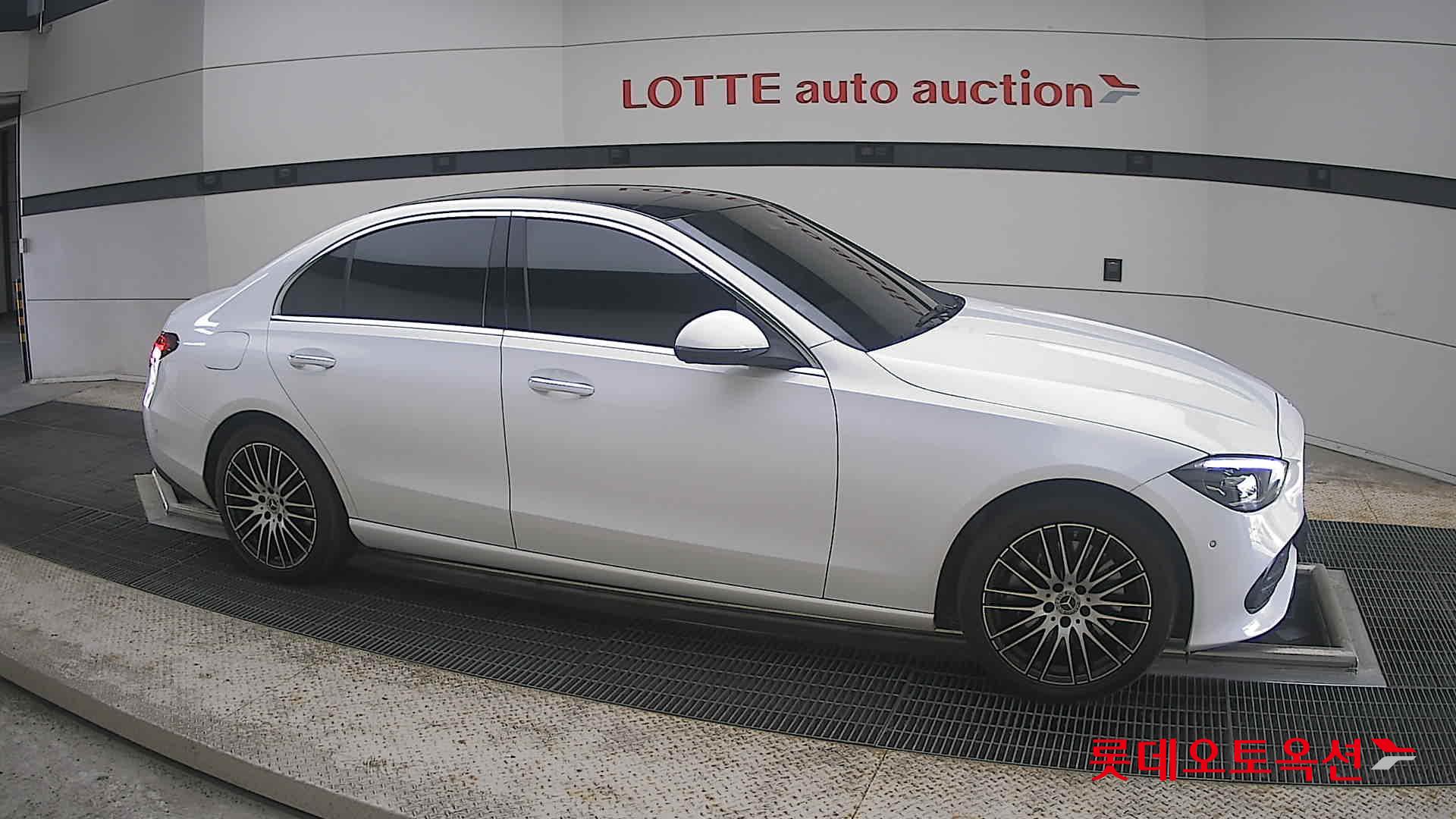 2022 - mercedes-benz c200