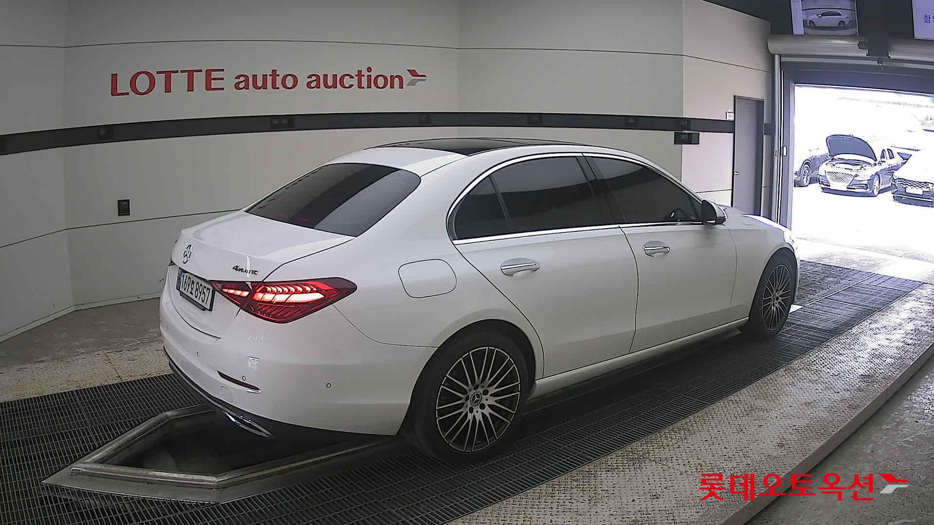 2022 - mercedes-benz c200
