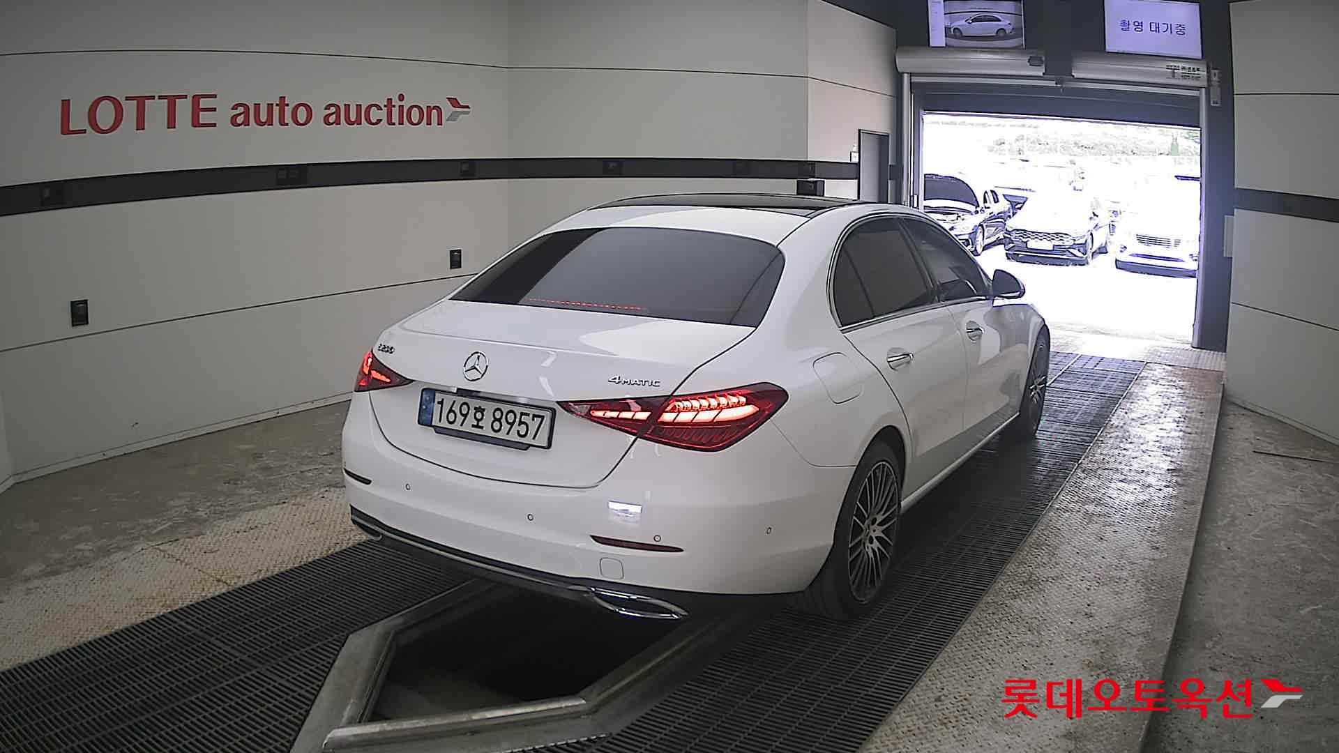2022 - mercedes-benz c200
