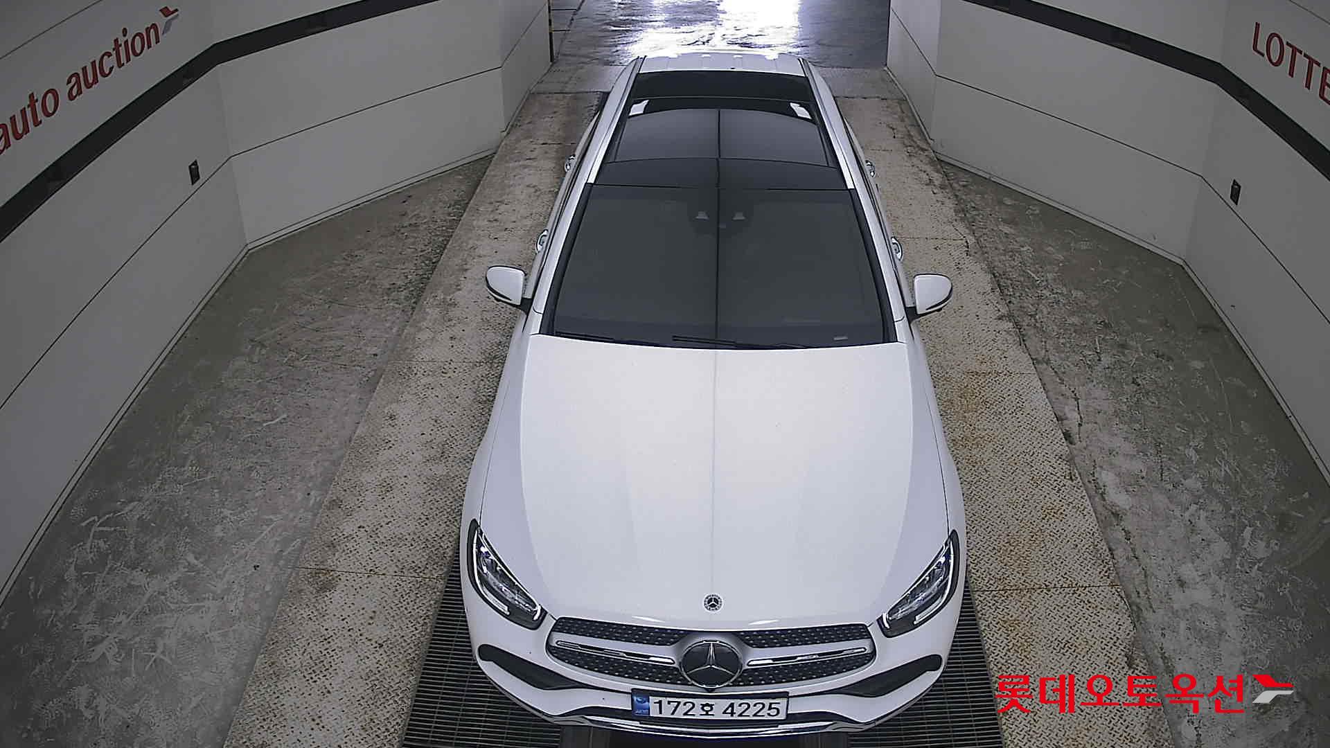 2022 - mercedes-benz glc300