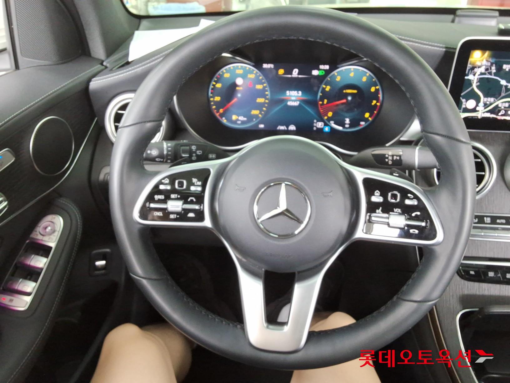 2022 - mercedes-benz glc300