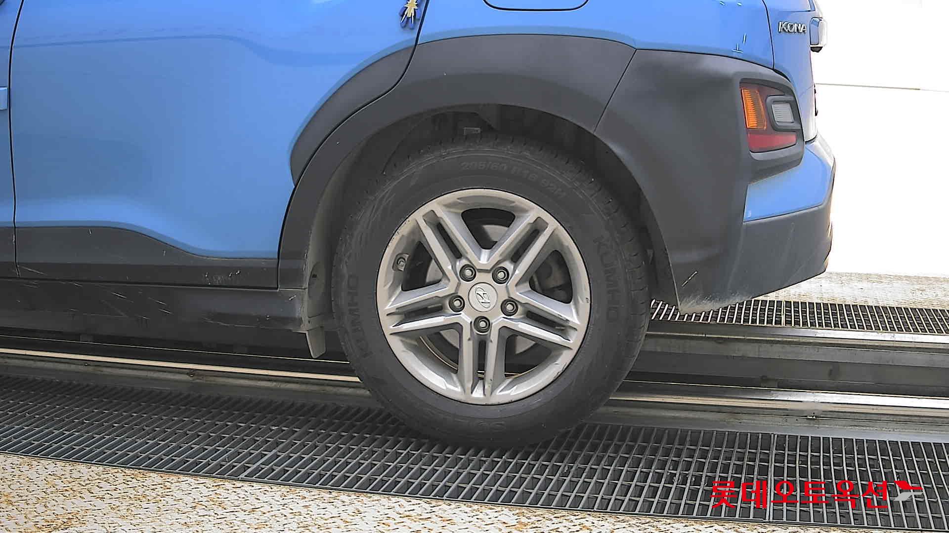 2020 - hyundai kona