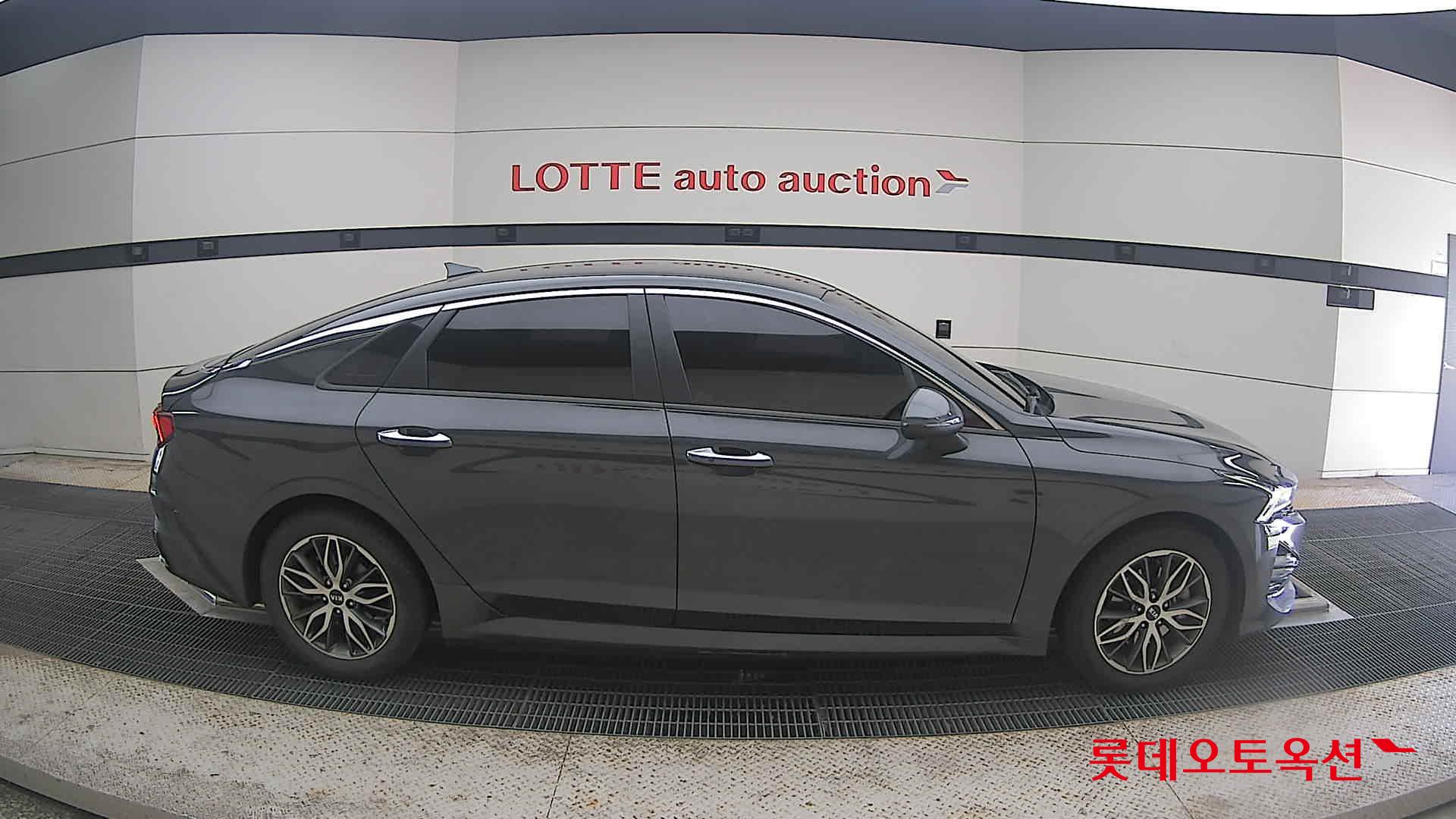 2021 - kia k5