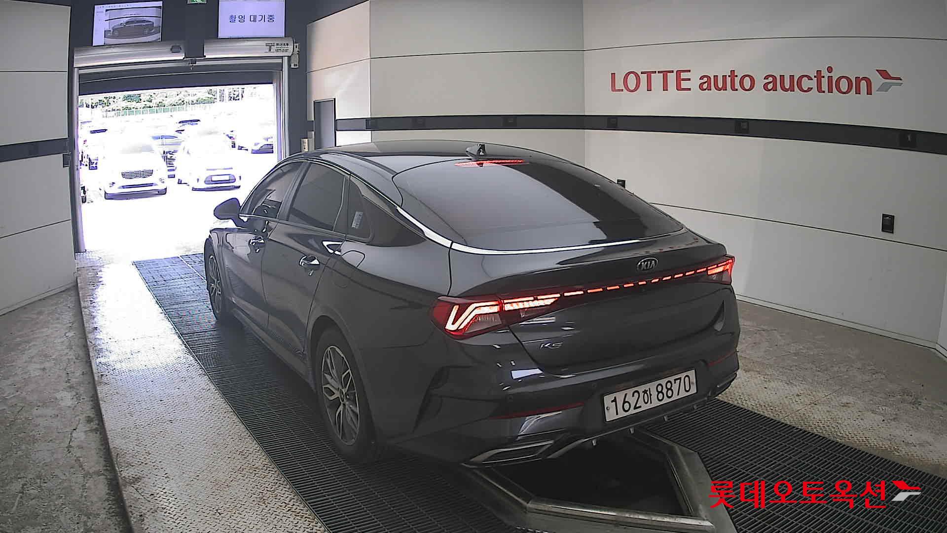 2021 - kia k5
