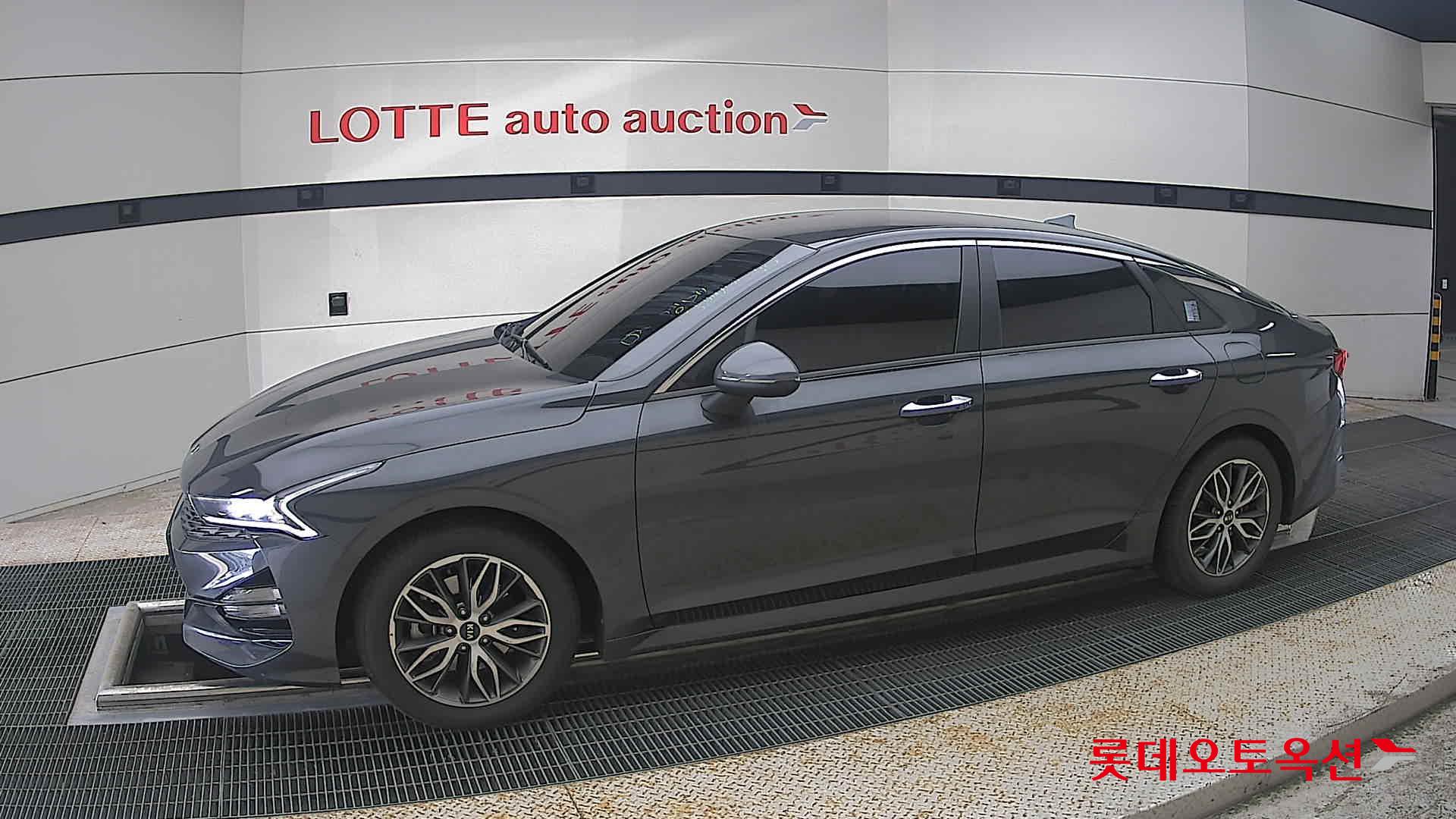 2021 - kia k5