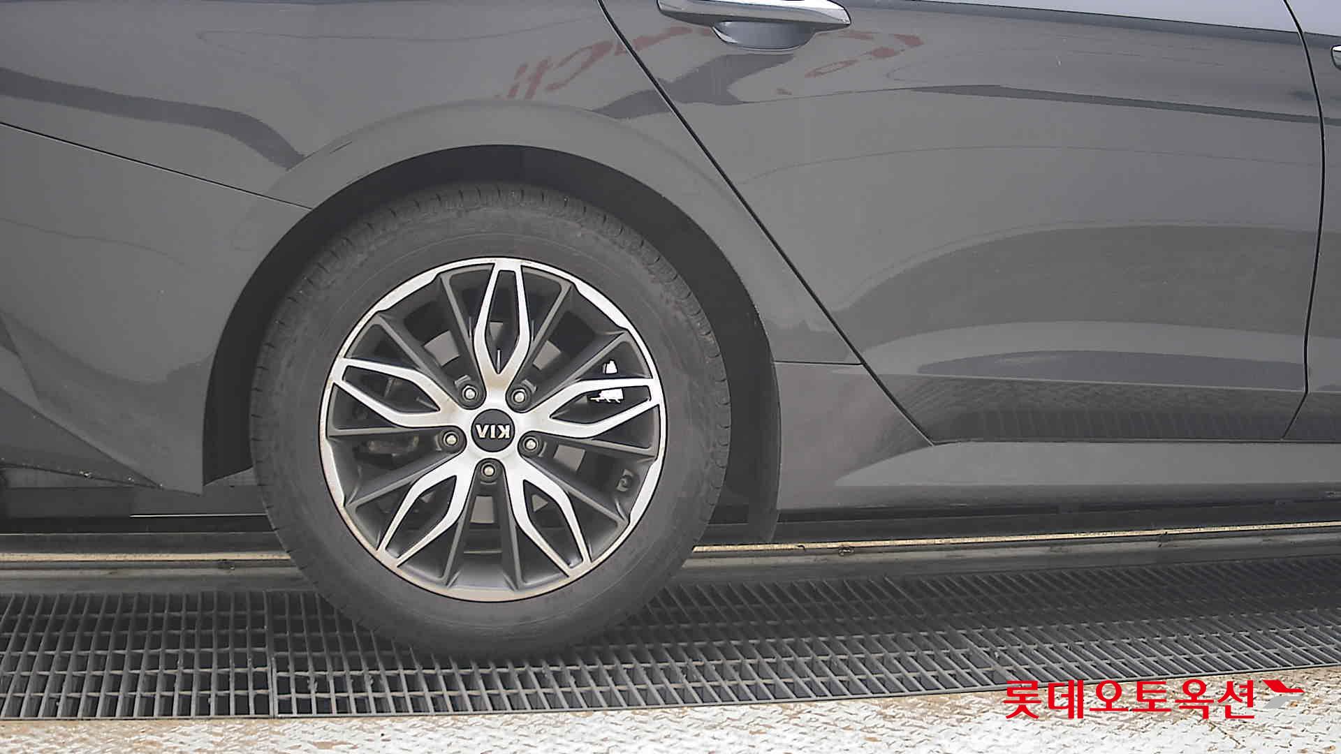 2021 - kia k5