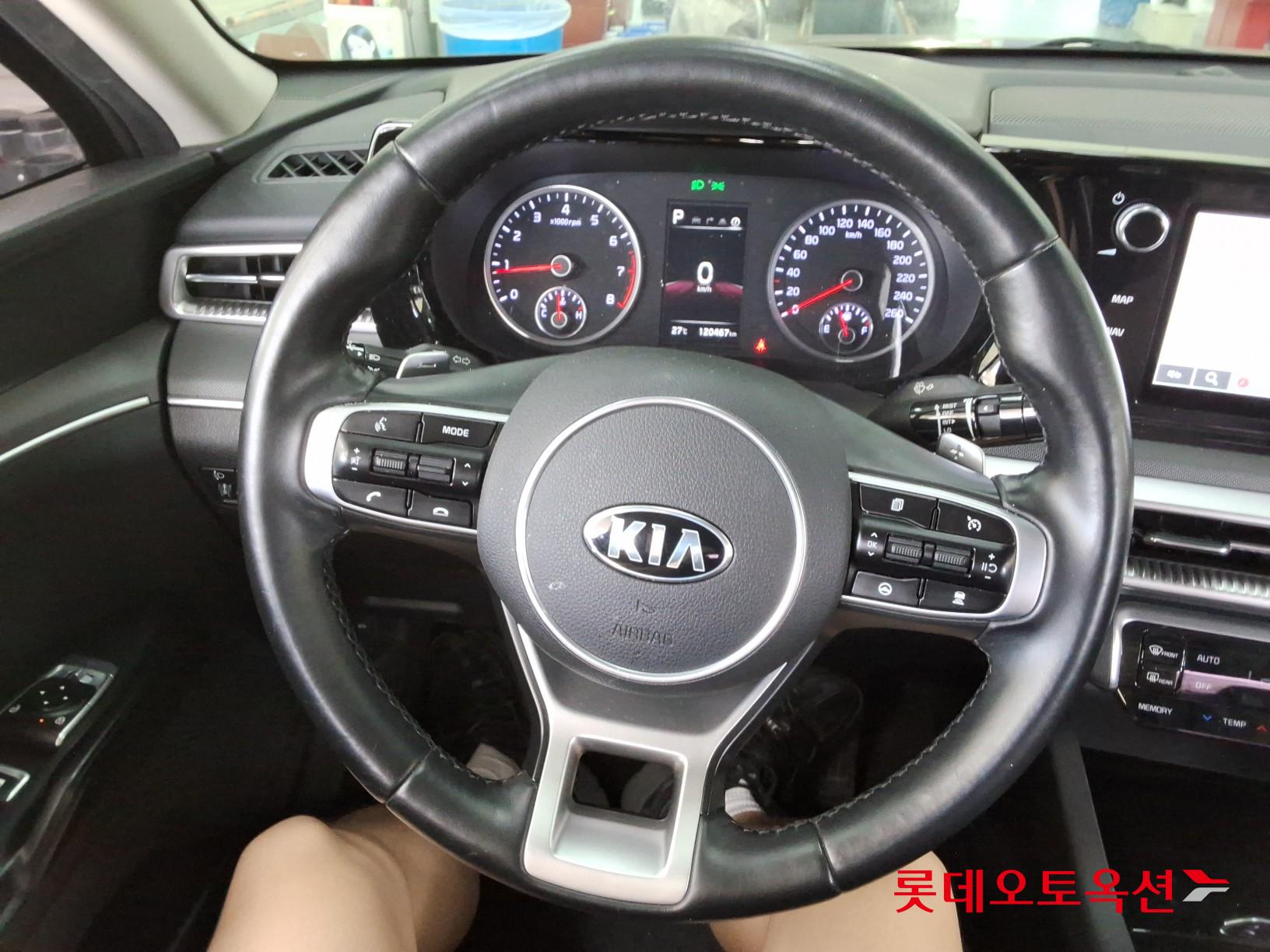 2021 - kia k5