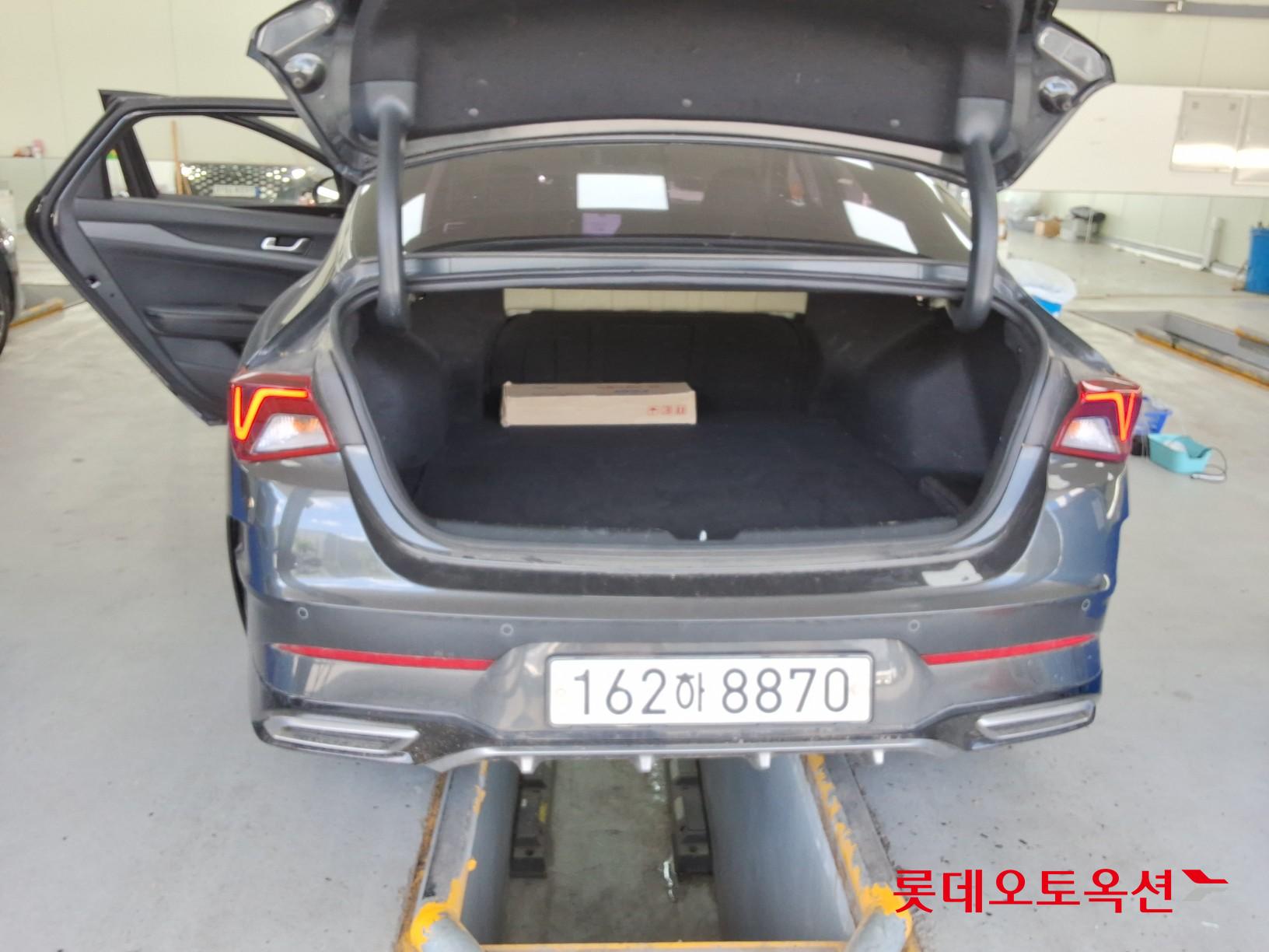 2021 - kia k5