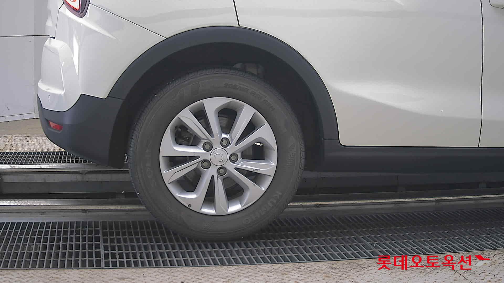 2021 - ssangyong tivoli