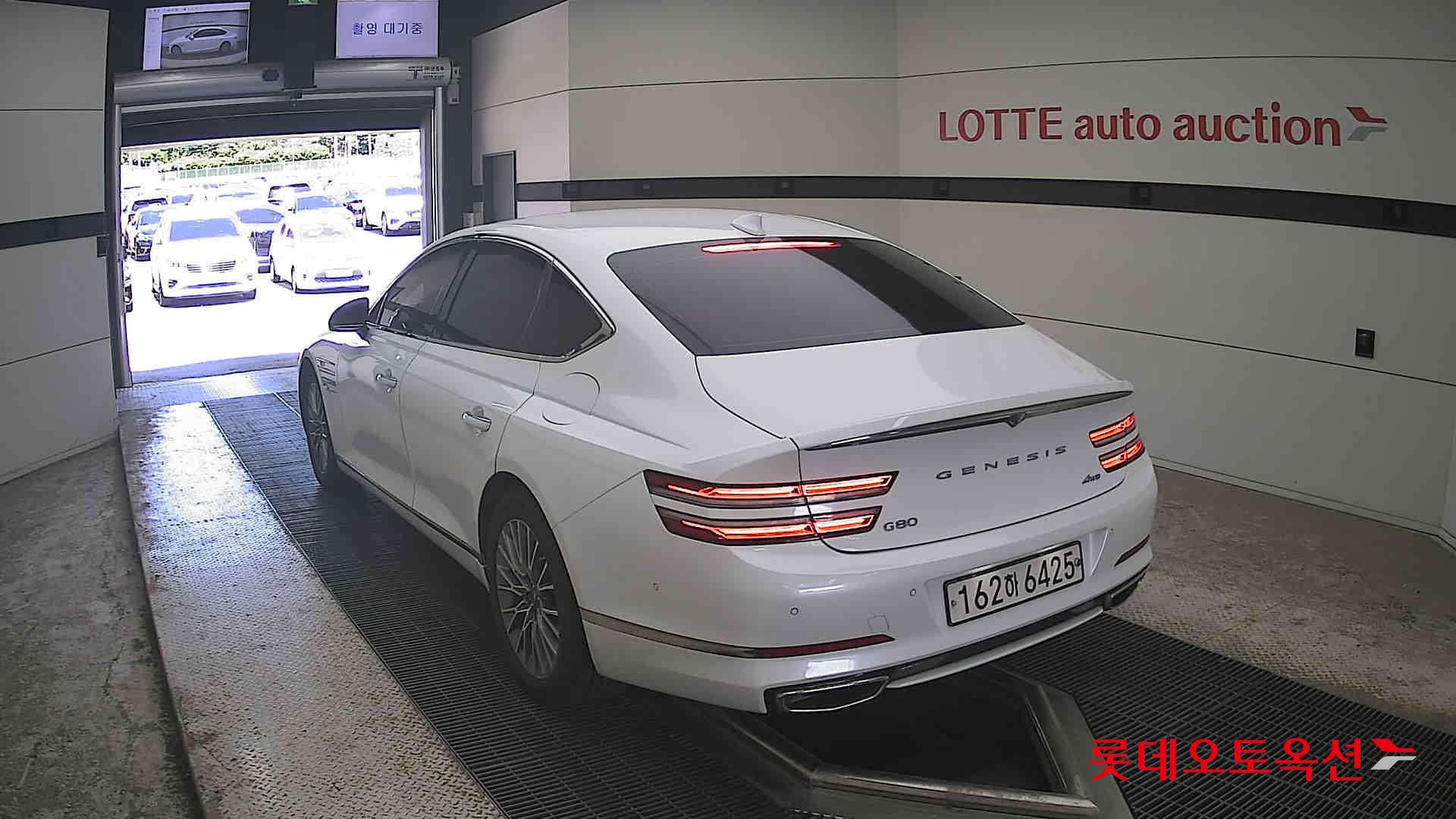 2021 - genesis g80