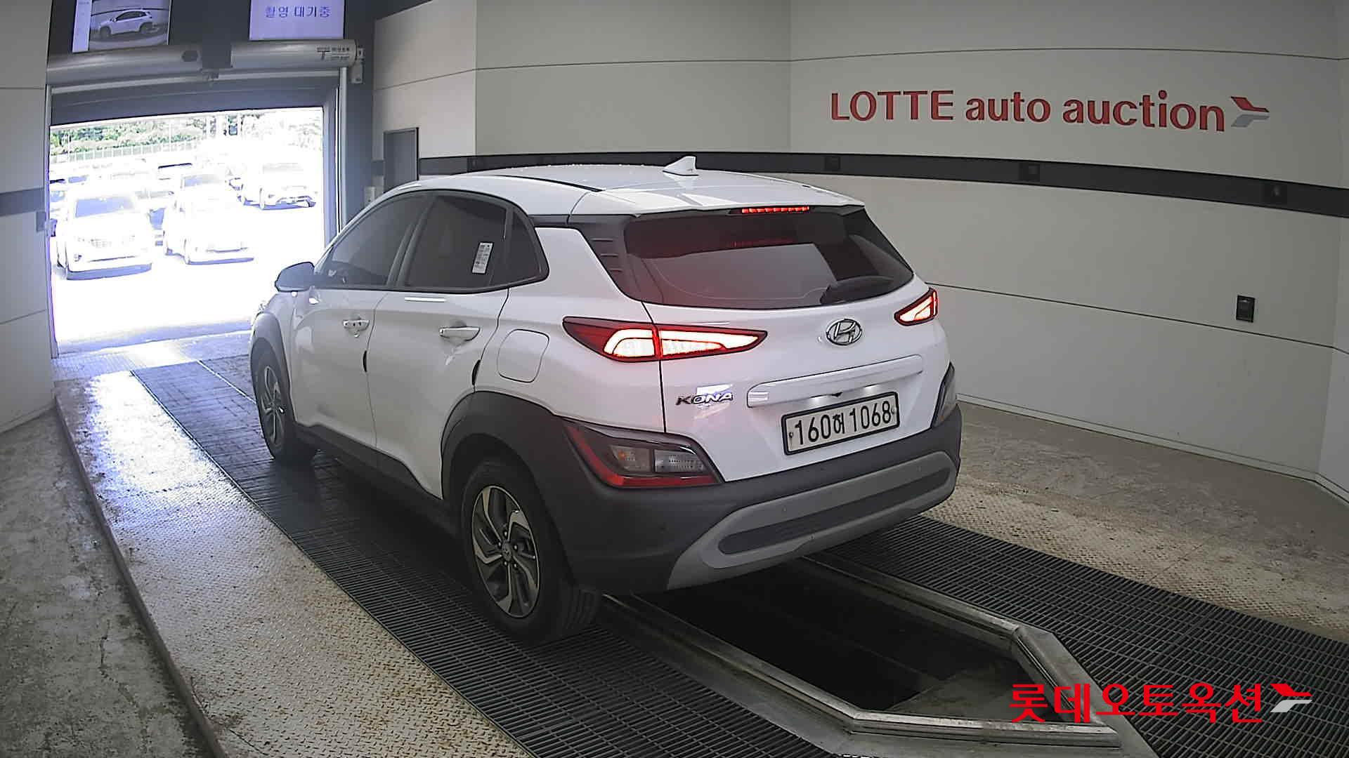 2021 - hyundai kona