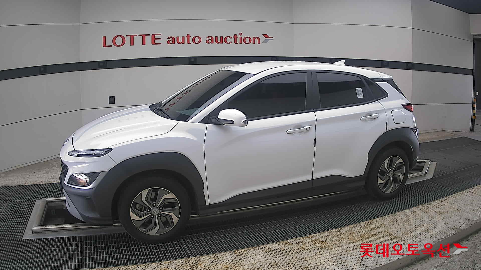 2021 - hyundai kona