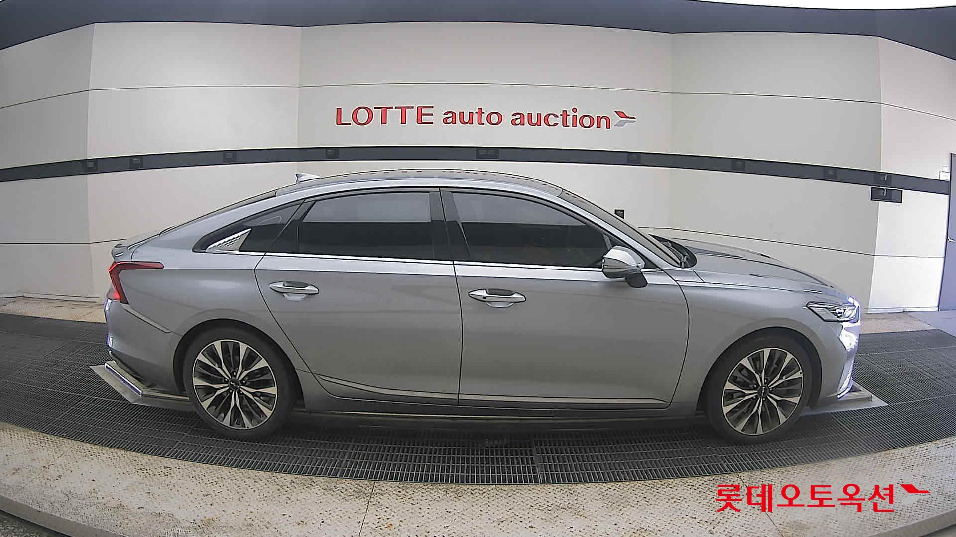 2022 - kia k8
