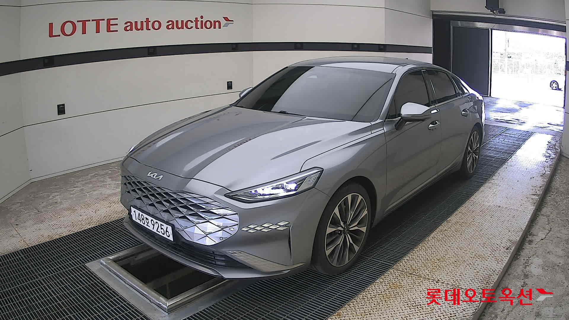2022 - kia k8