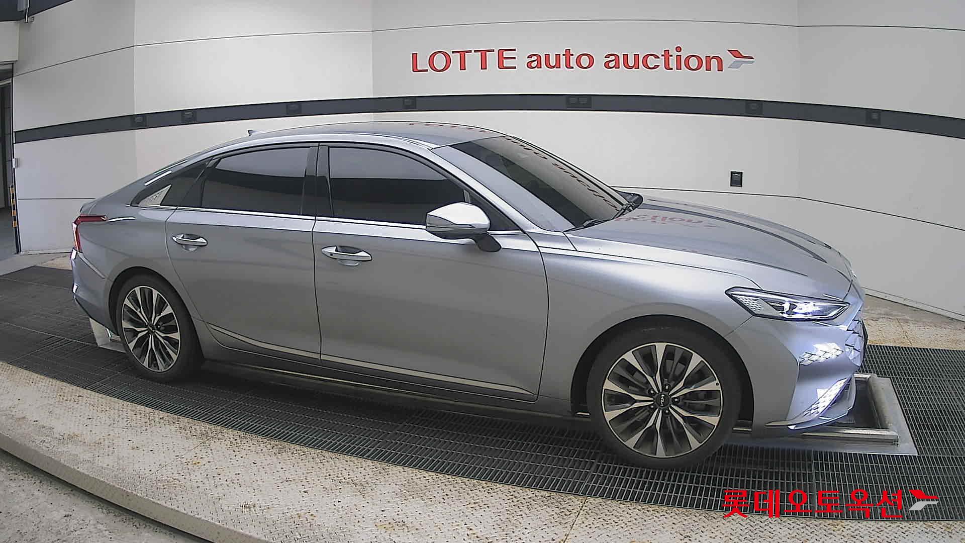 2022 - kia k8