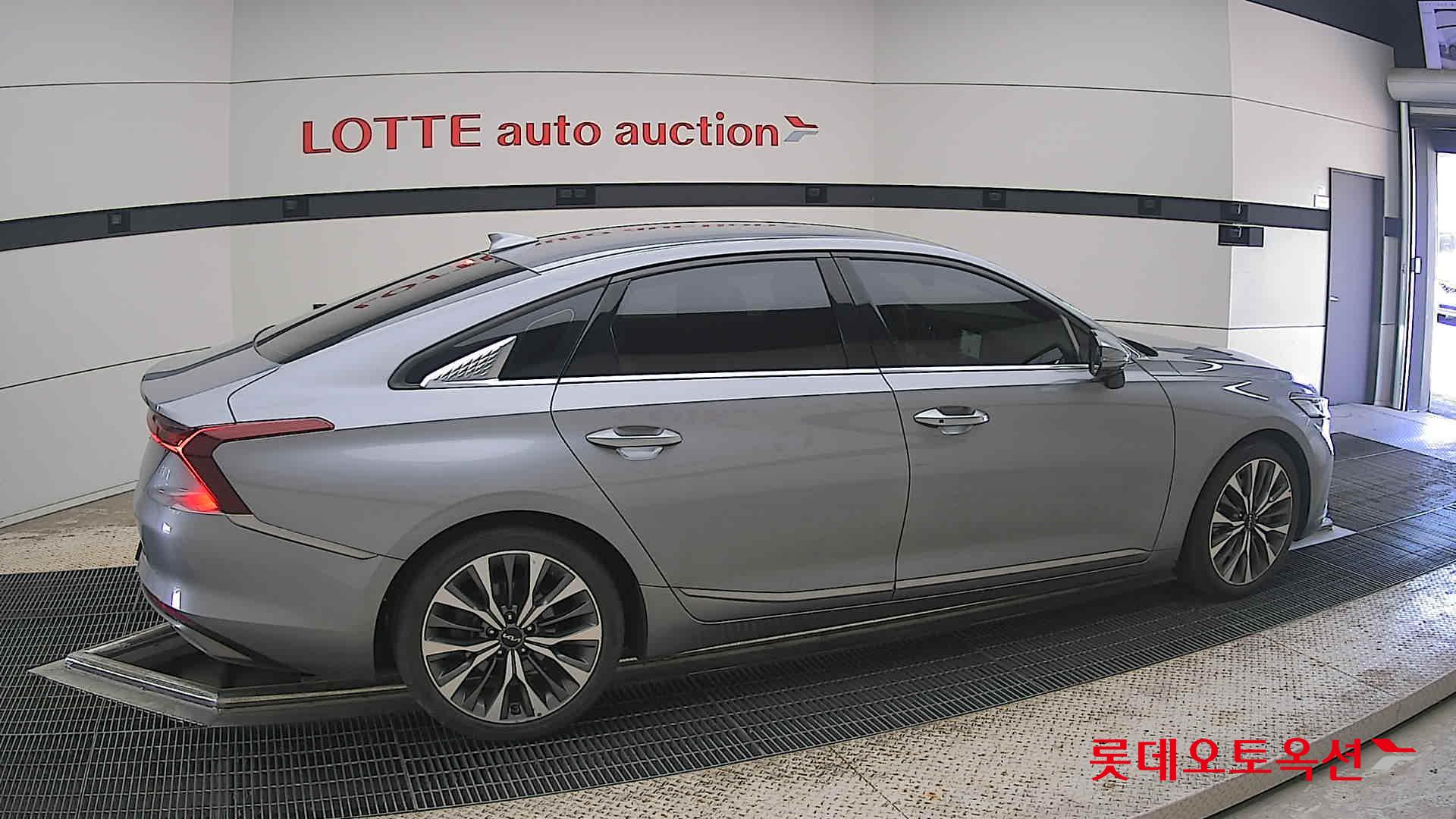 2022 - kia k8