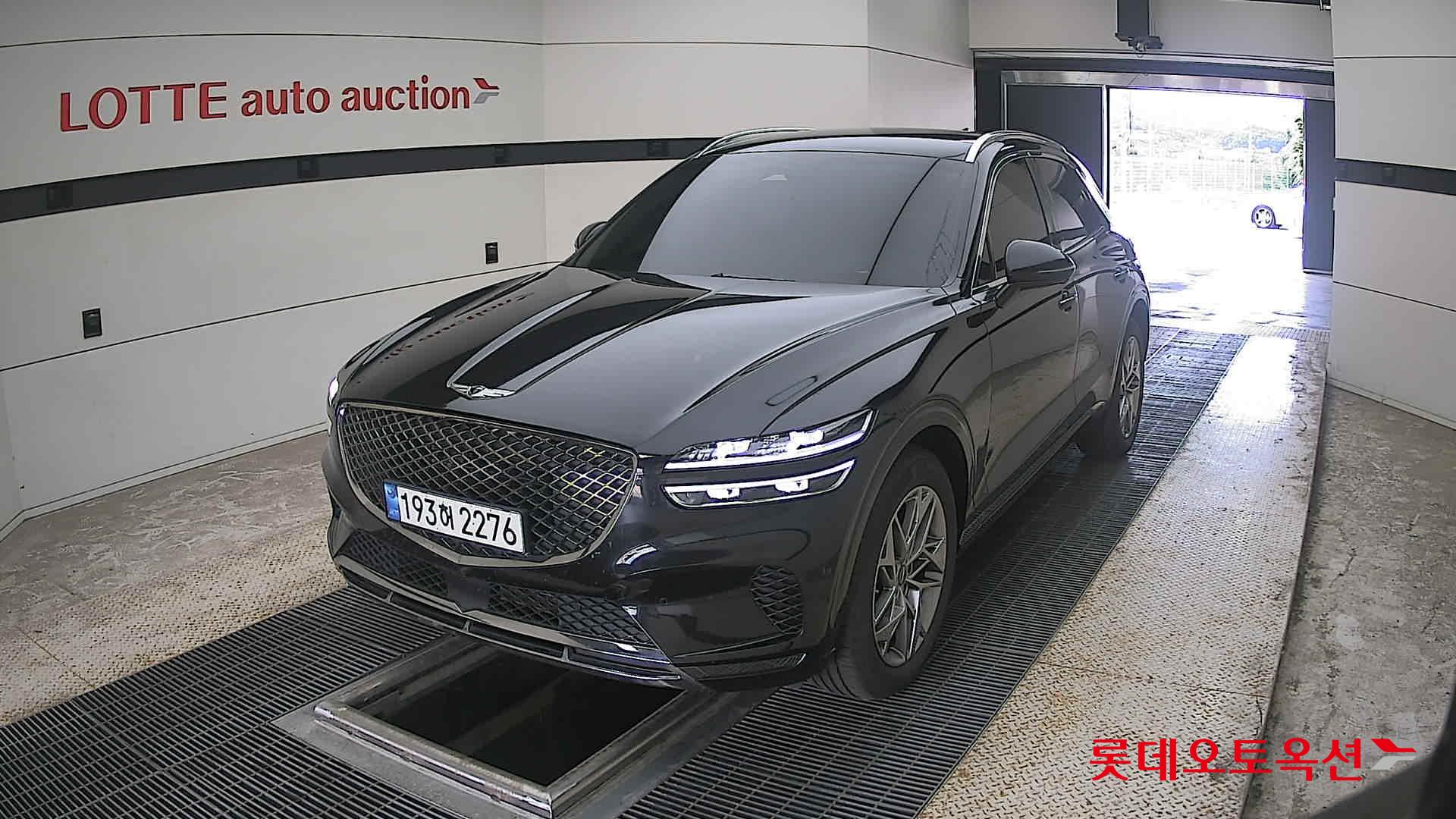 2022 - genesis gv70