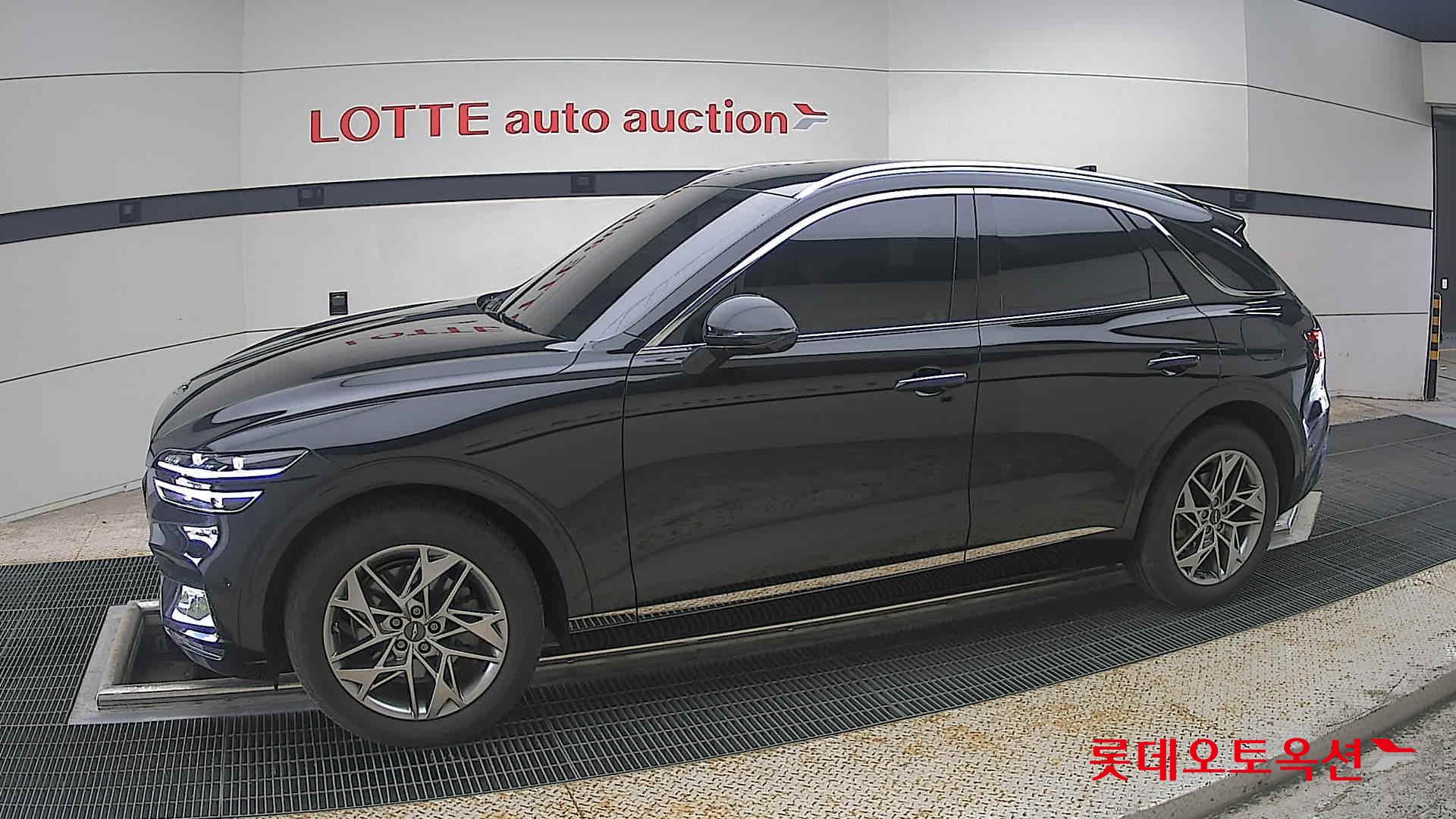 2022 - genesis gv70