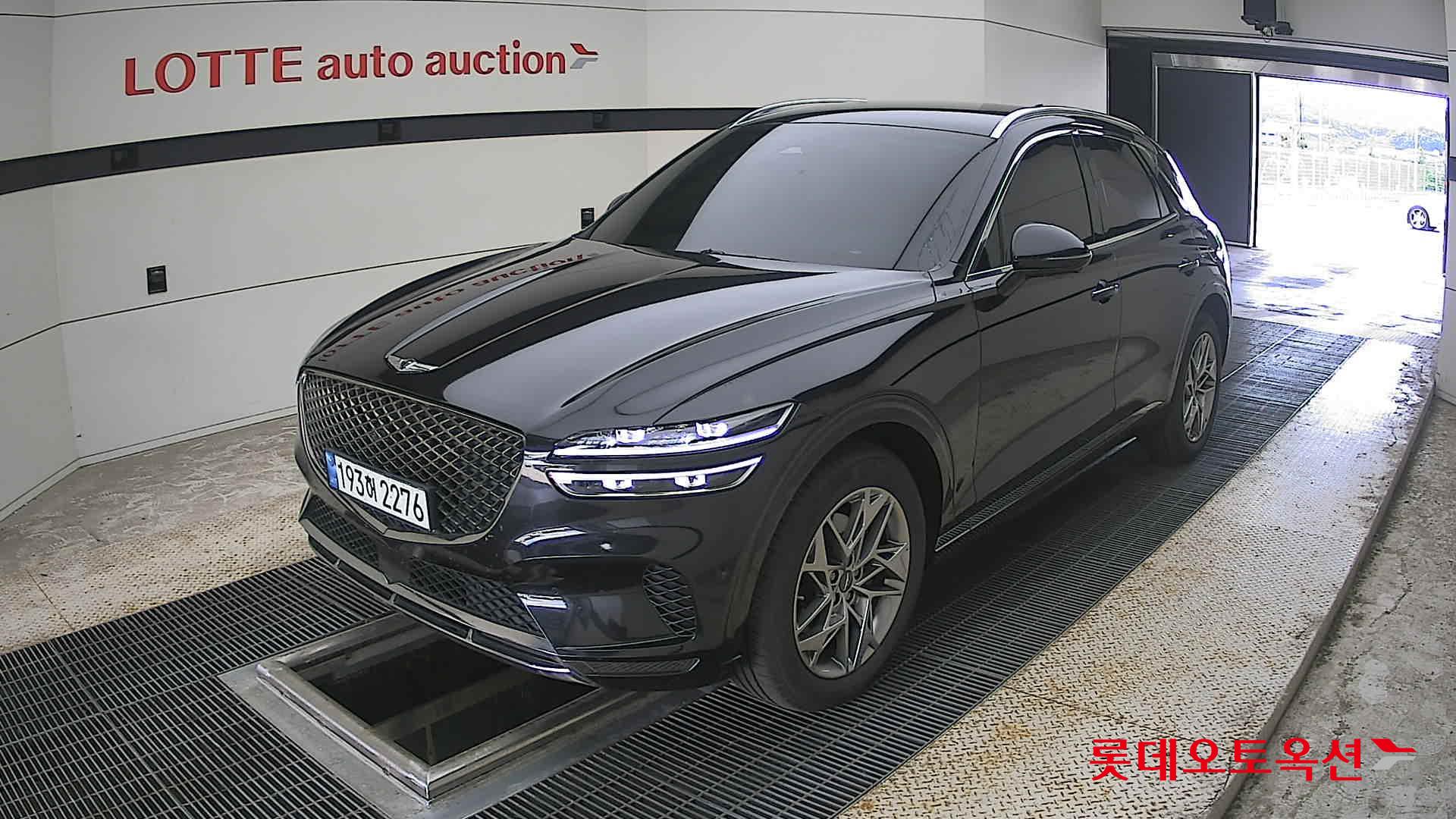 2022 - genesis gv70