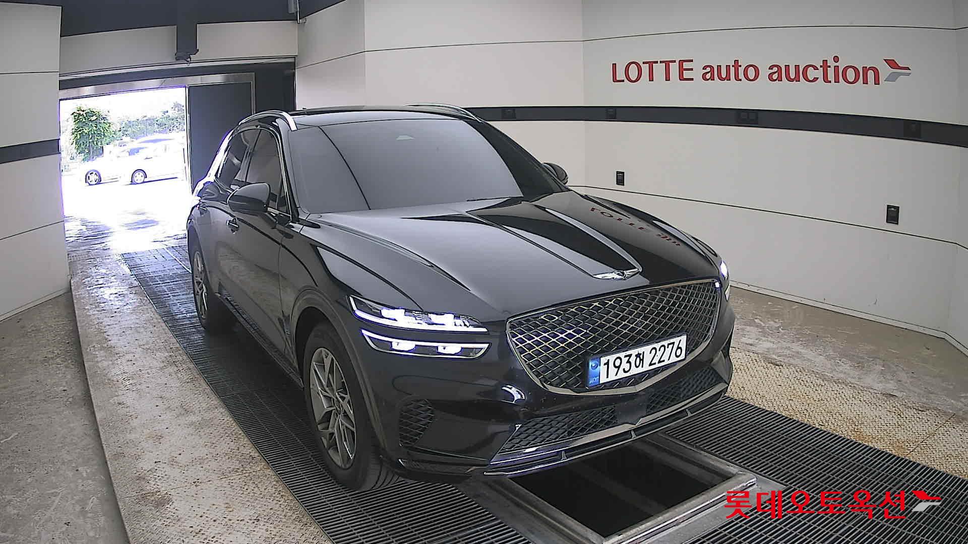 2022 - genesis gv70
