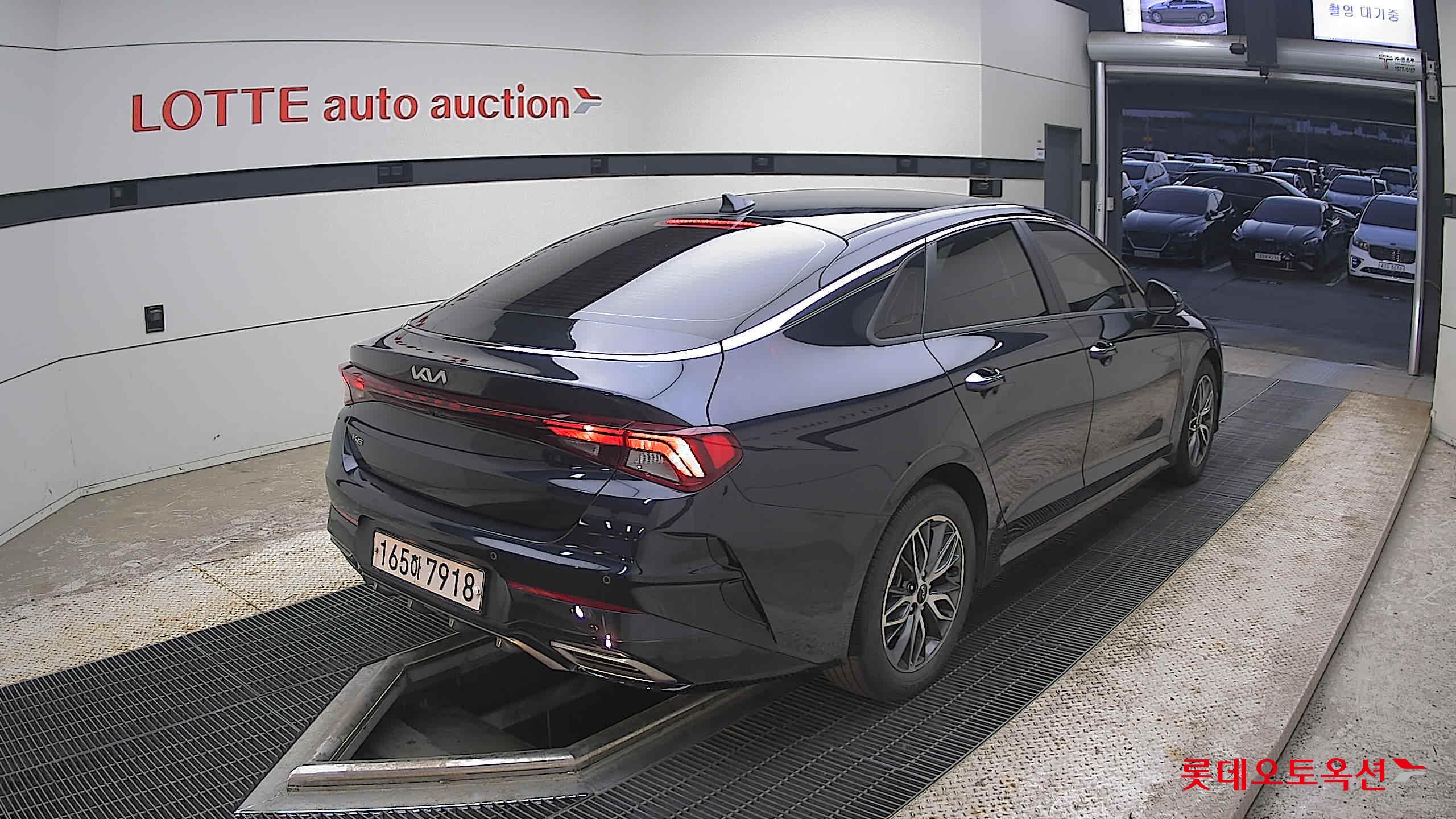 2022 - kia k5