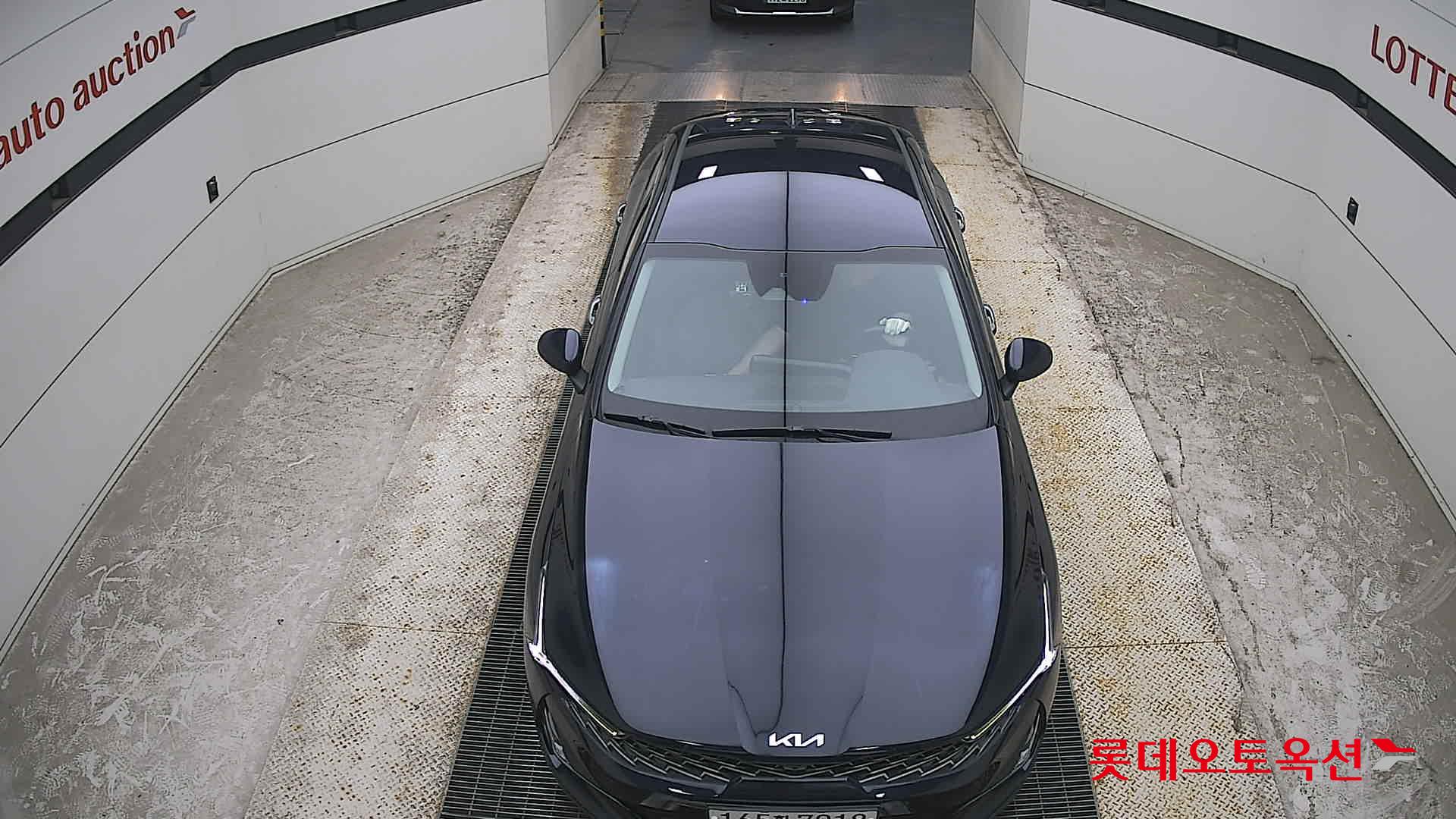2022 - kia k5