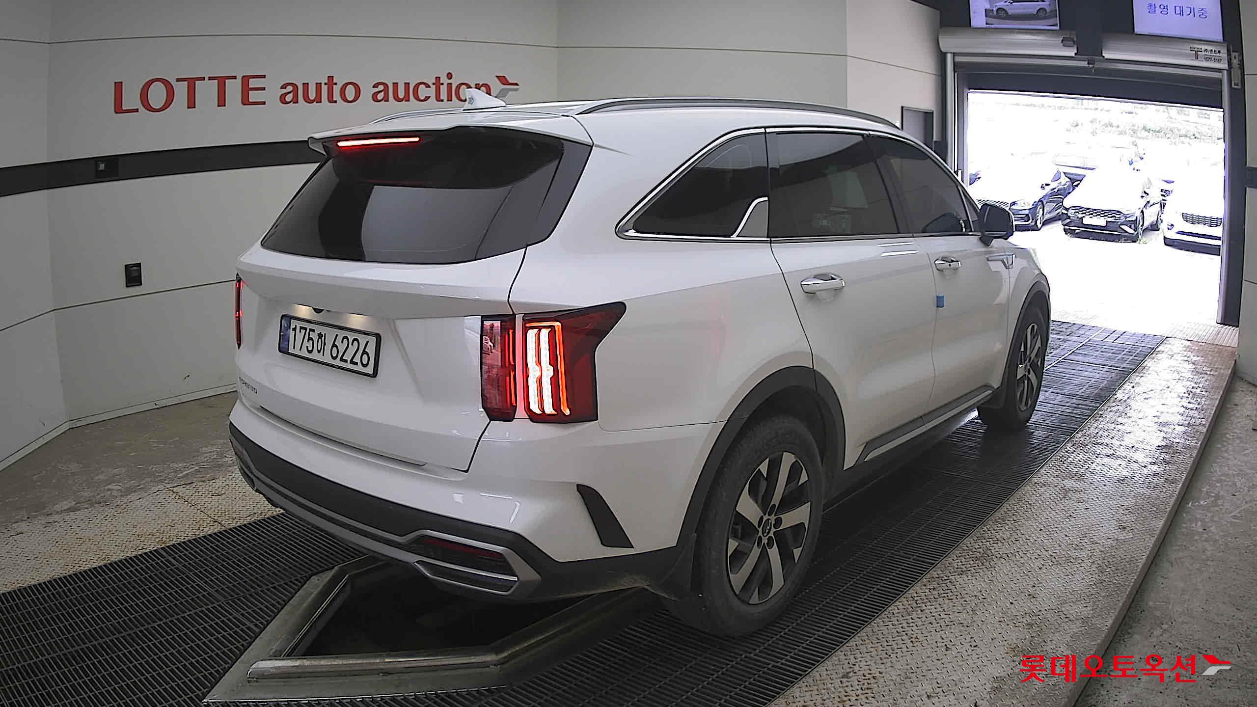 2023 - kia sorento