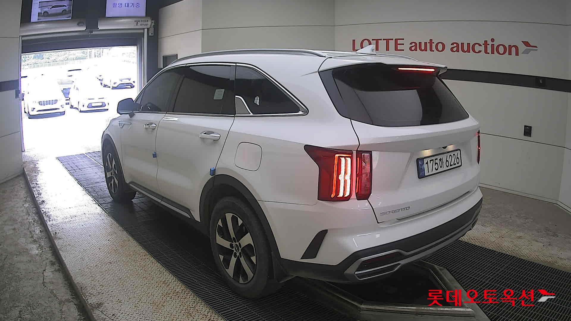 2023 - kia sorento