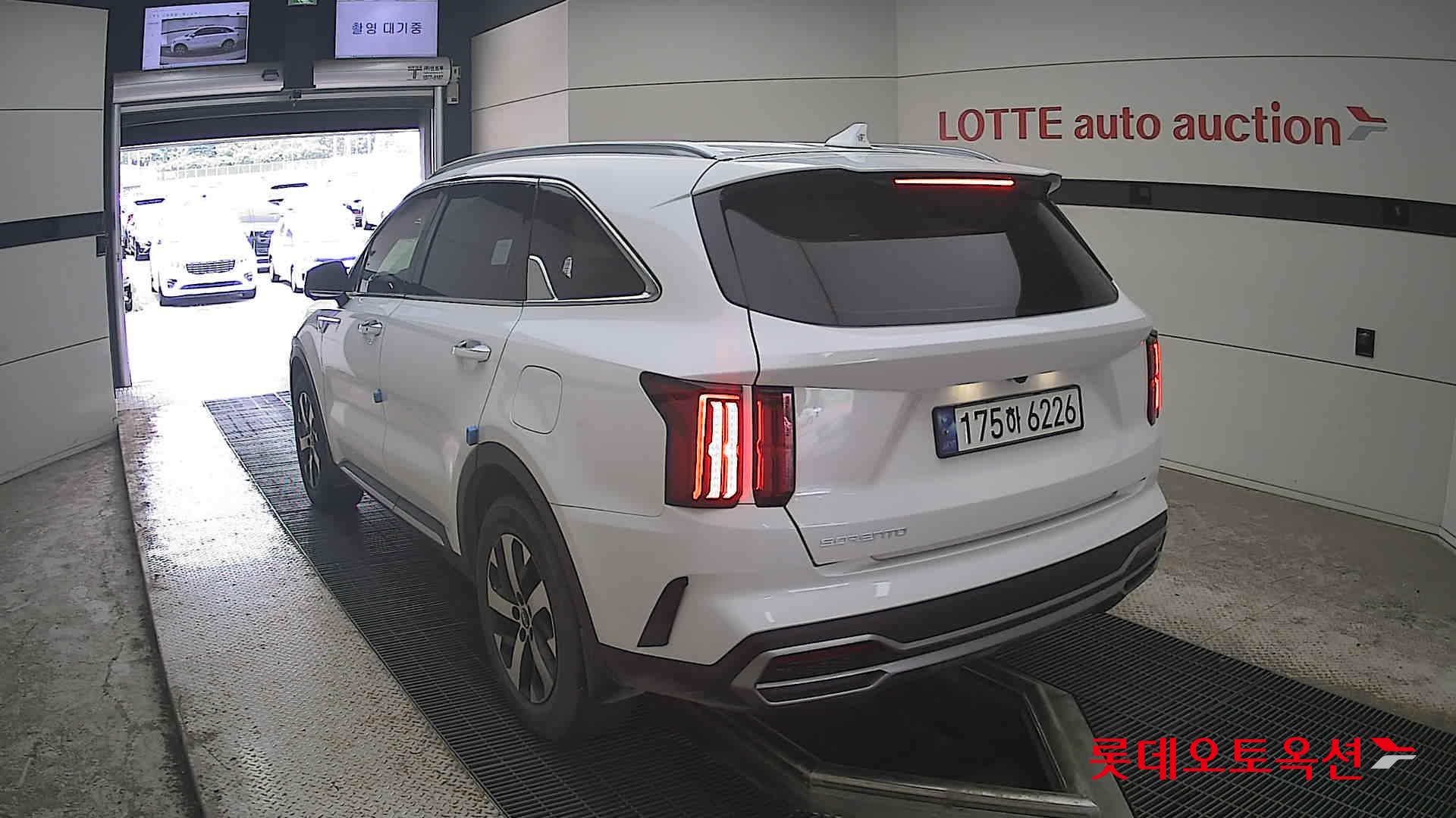 2023 - kia sorento