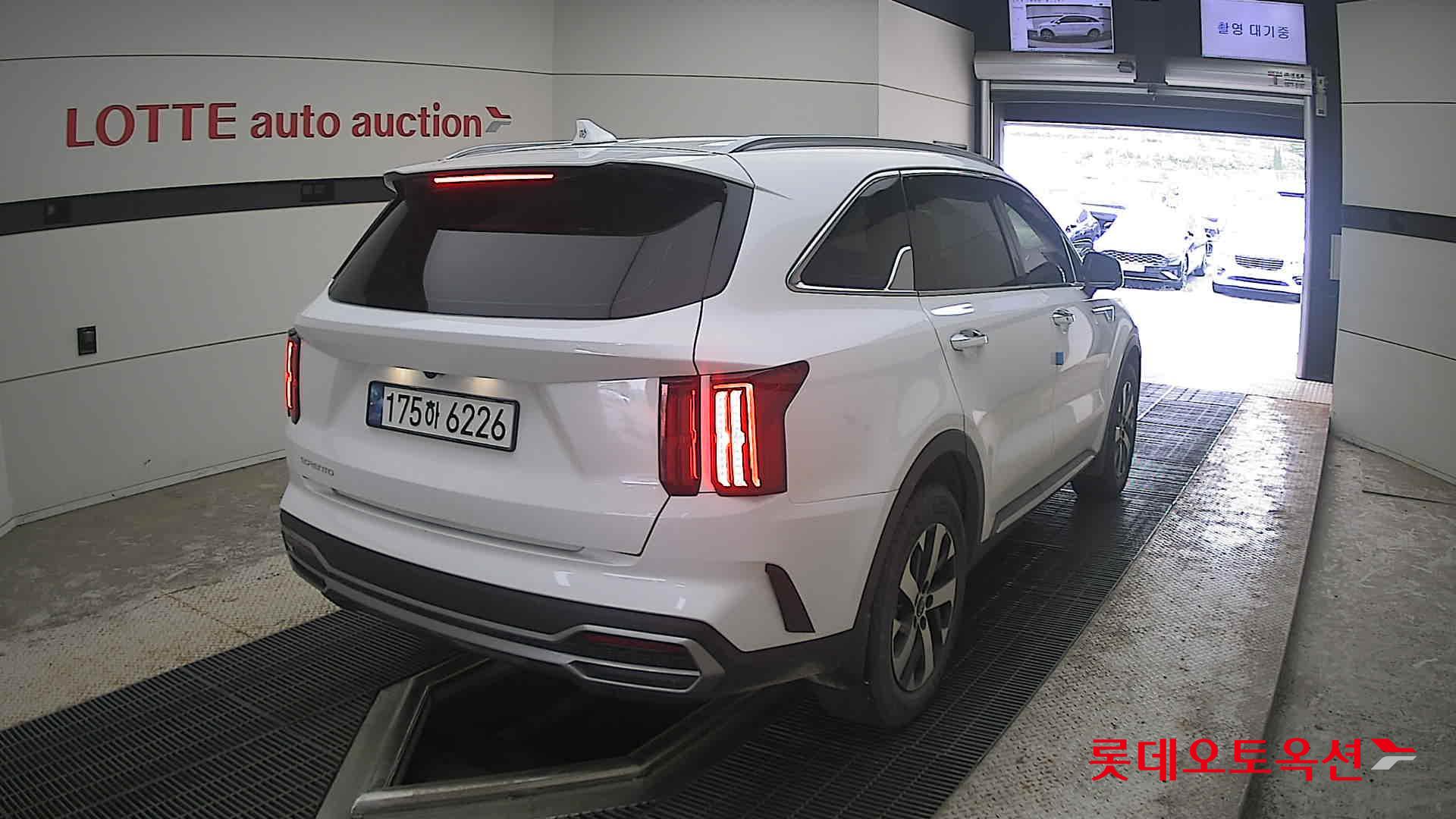 2023 - kia sorento
