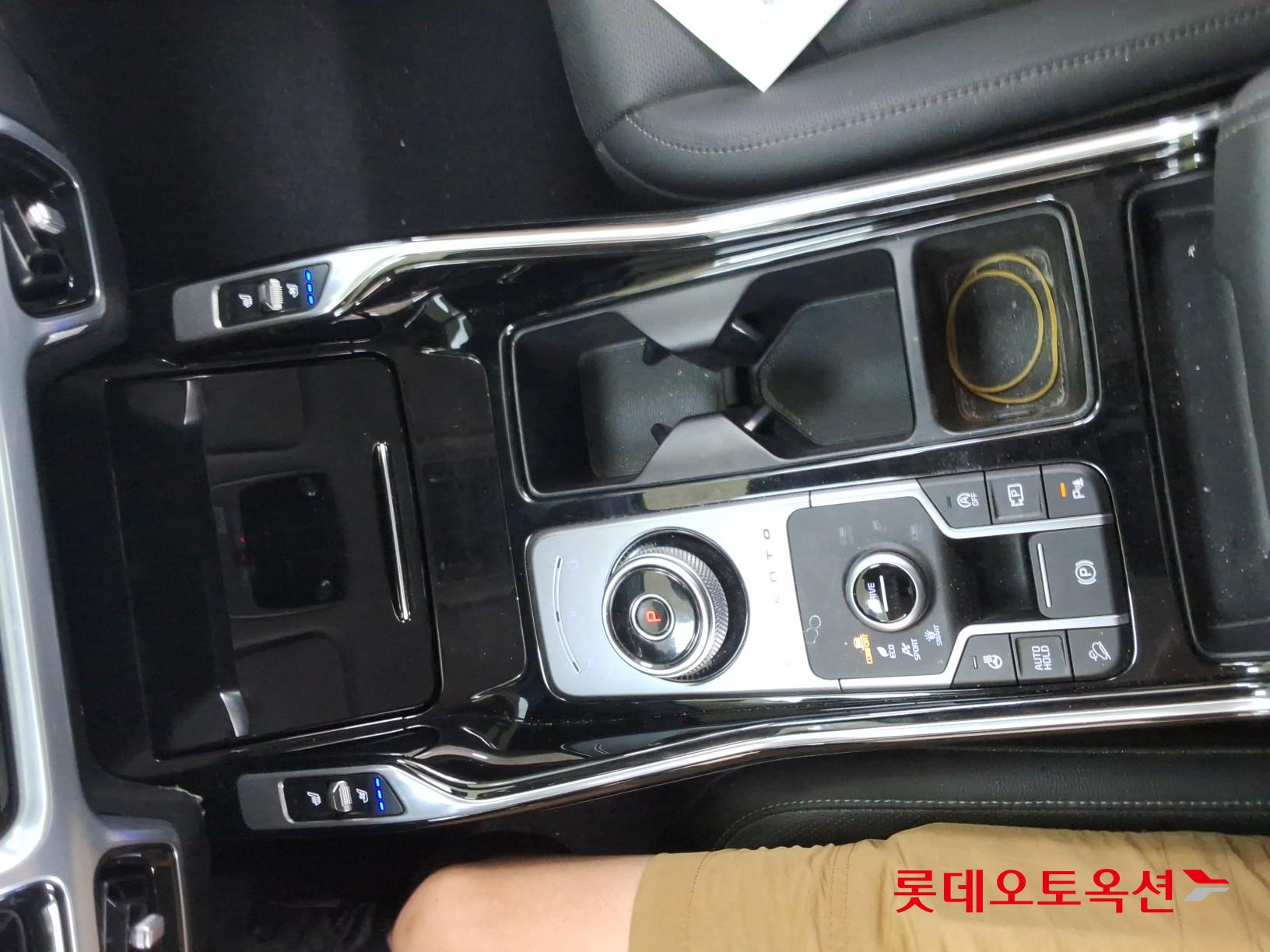 2023 - kia sorento