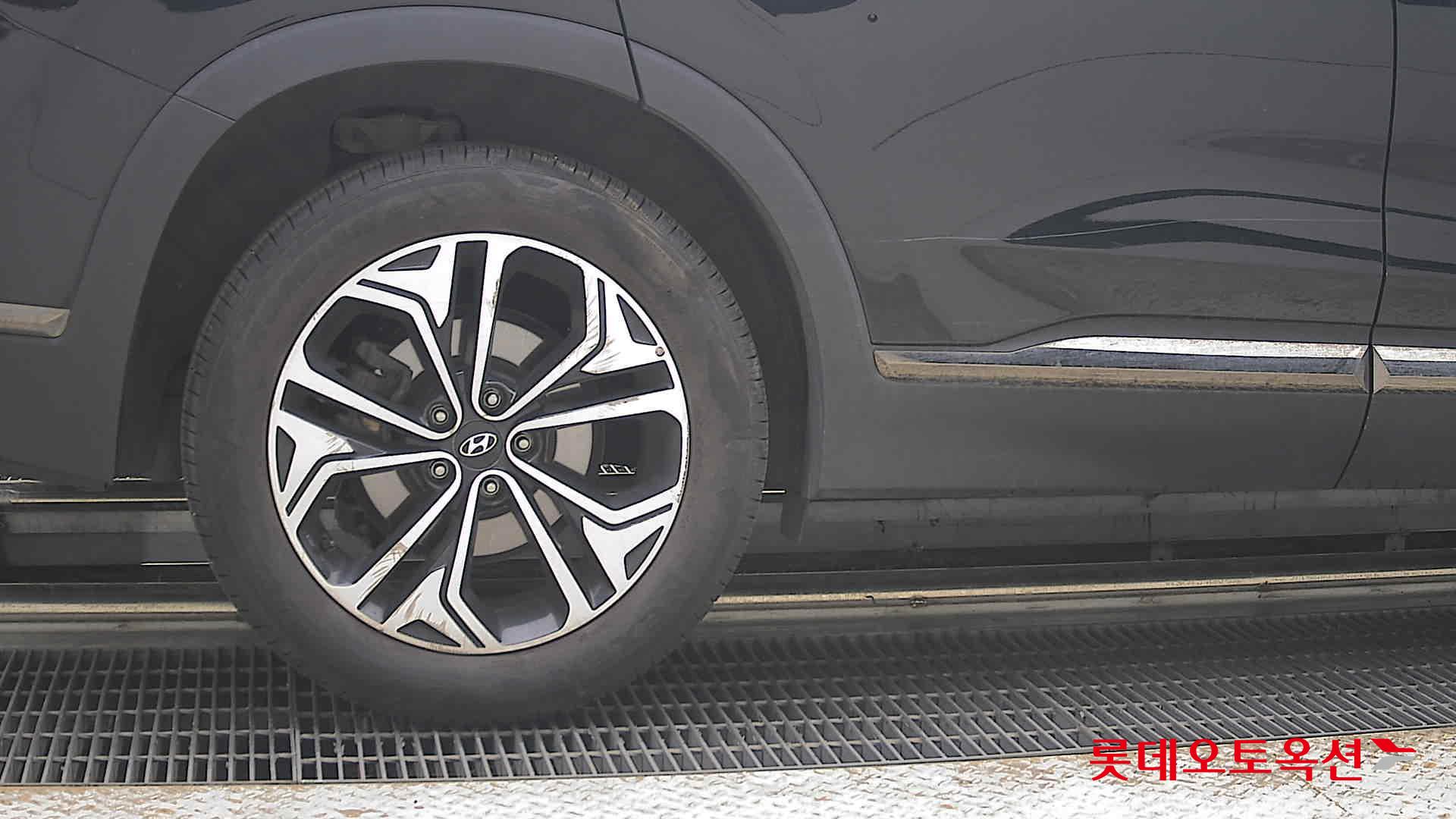 2020 - hyundai santafe