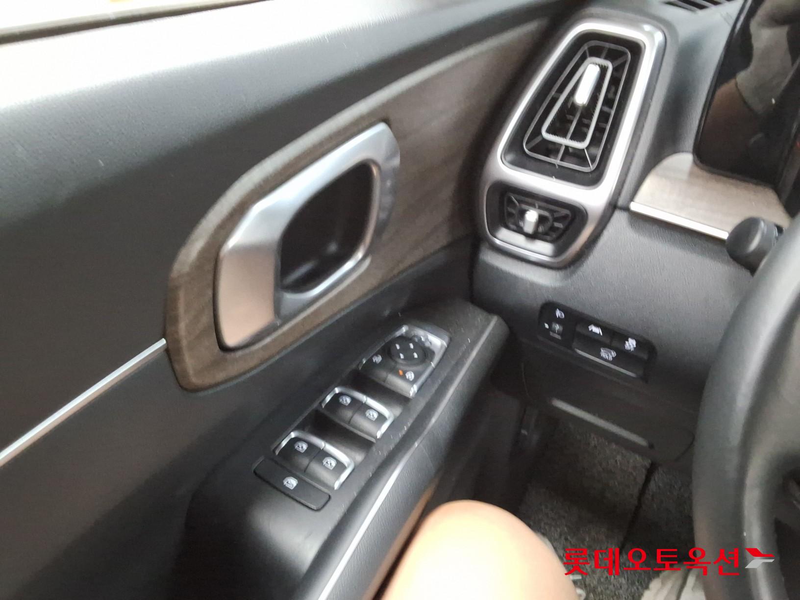 2021 - kia sorento