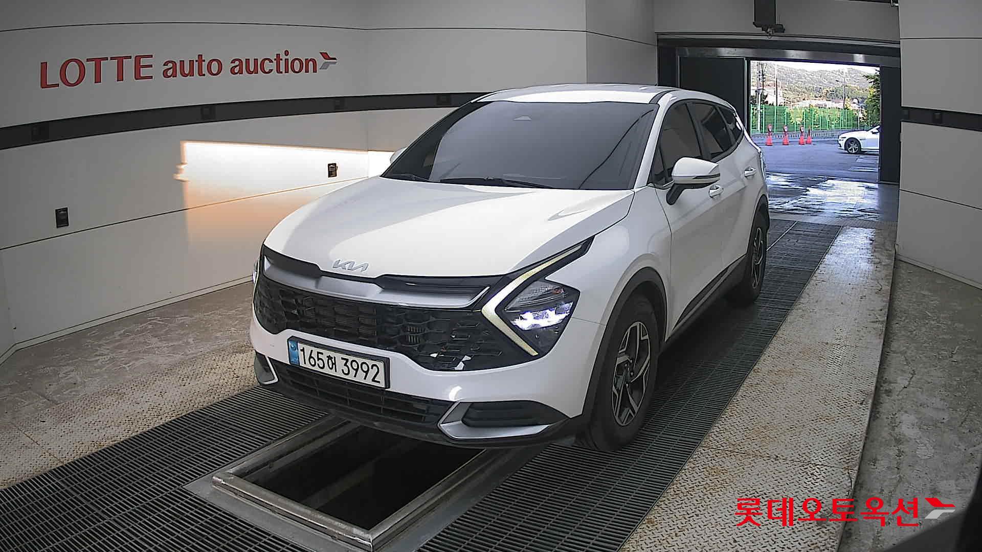 2022 - kia sportage
