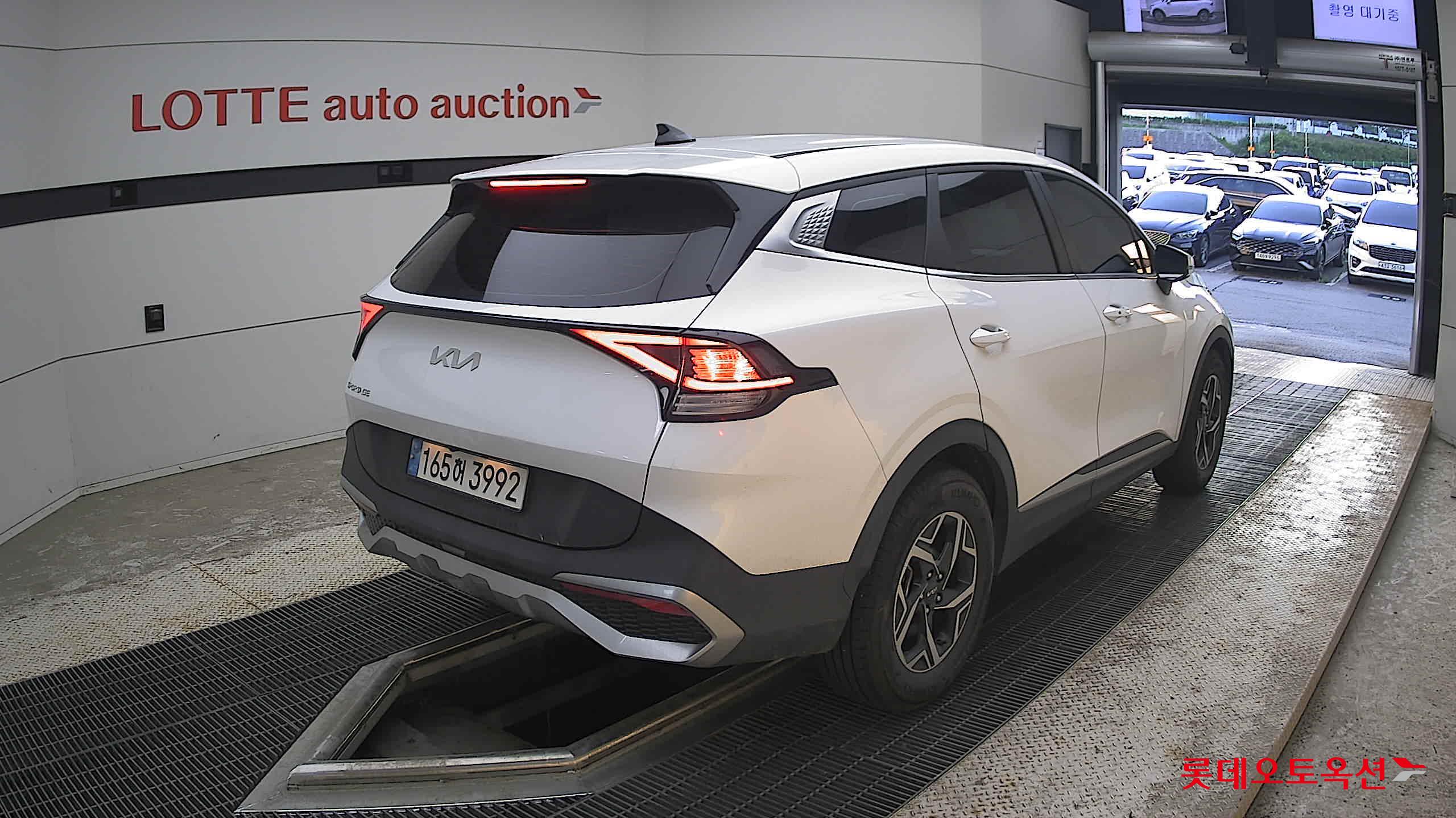 2022 - kia sportage